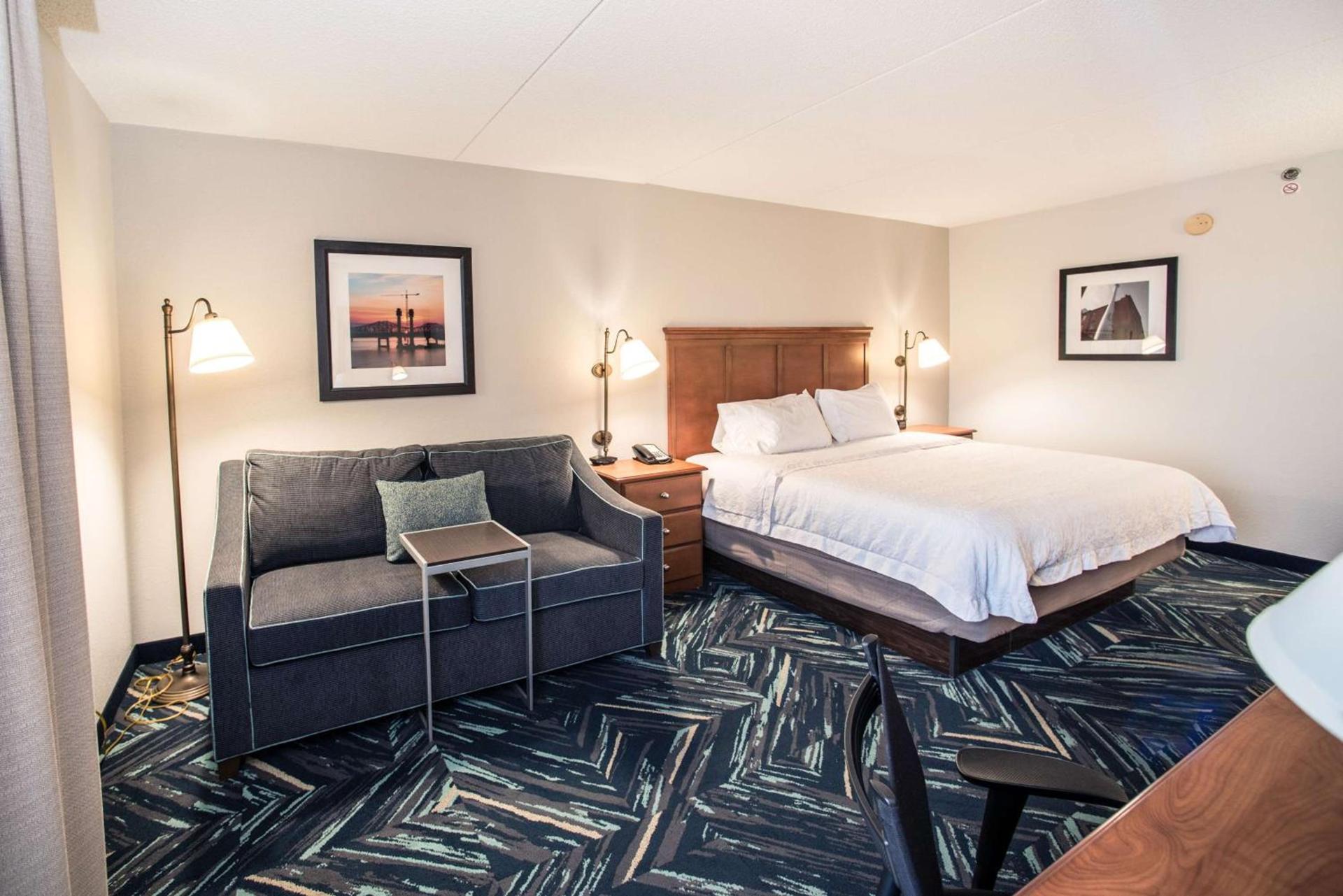 Hampton Inn Clarksville photo 32