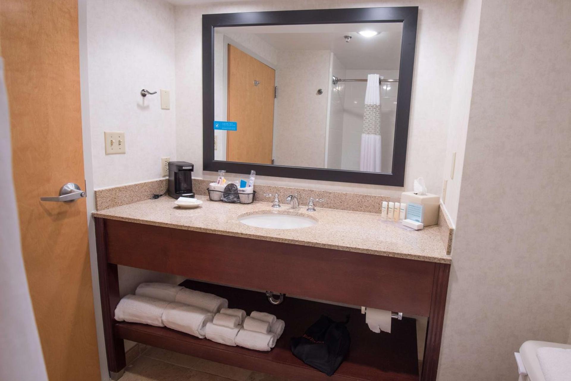 Hampton Inn Clarksville photo 36