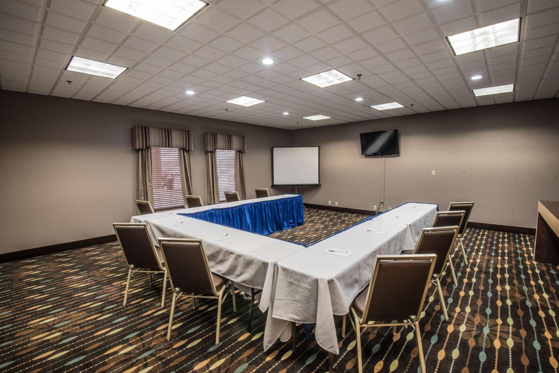 Hampton Inn Clarksville photo 43
