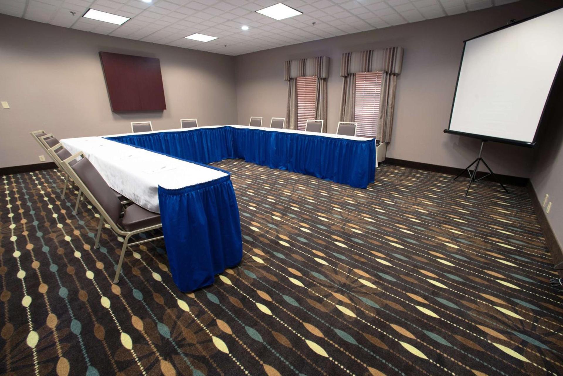 Hampton Inn Clarksville photo 47