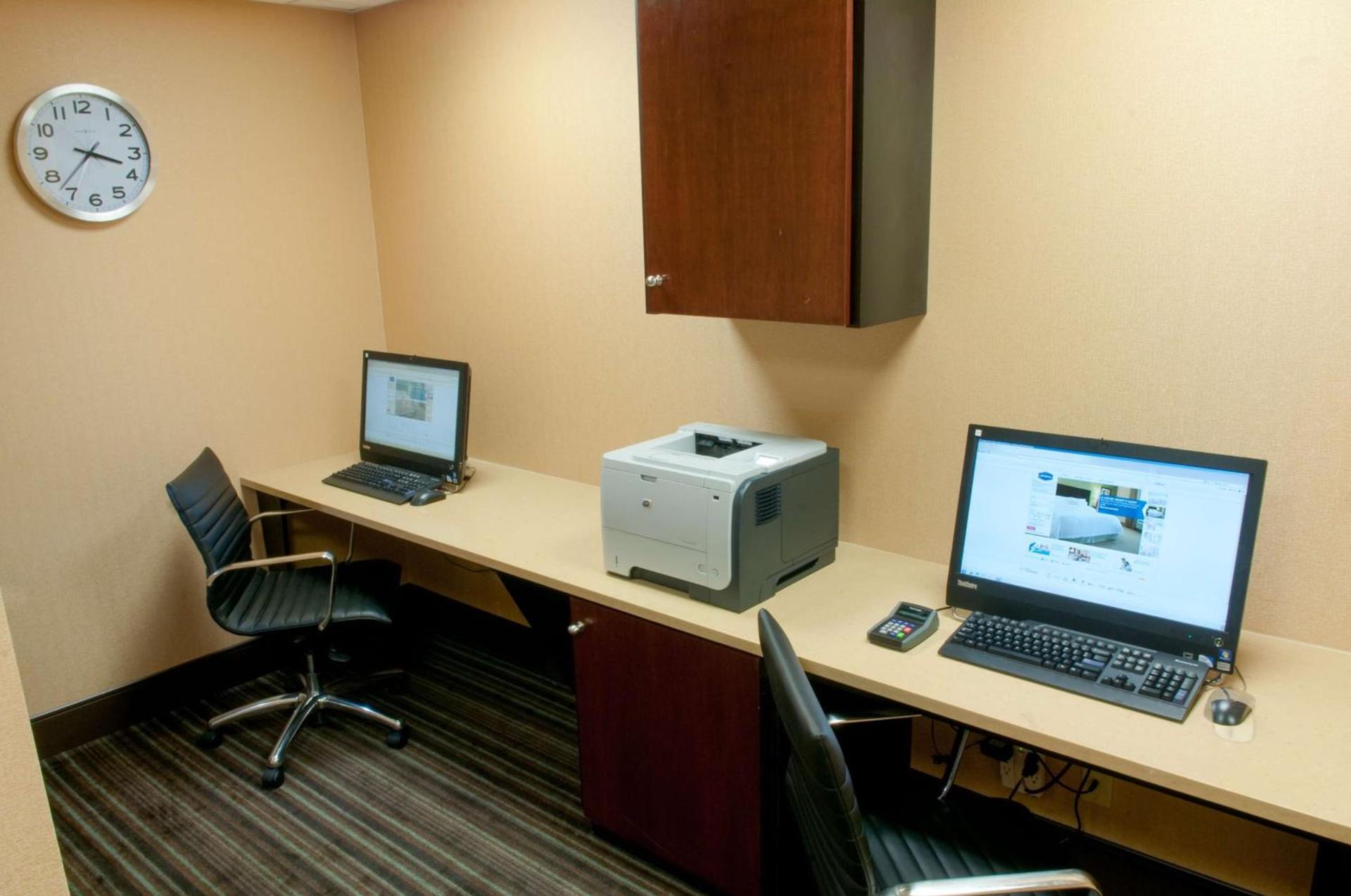 Hampton Inn Clarksville photo 49