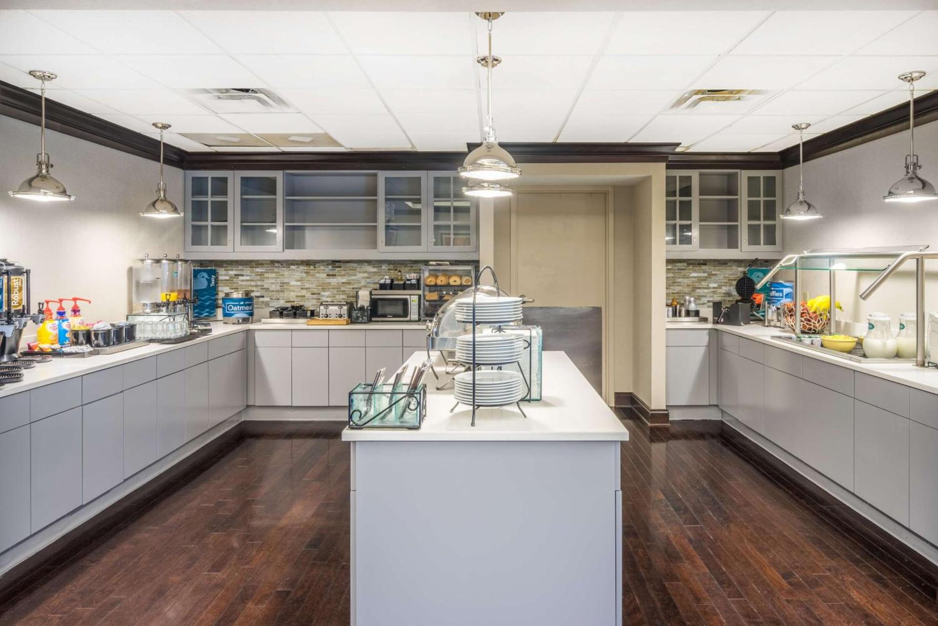 Homewood Suites by Hilton Louisville-East photo 7