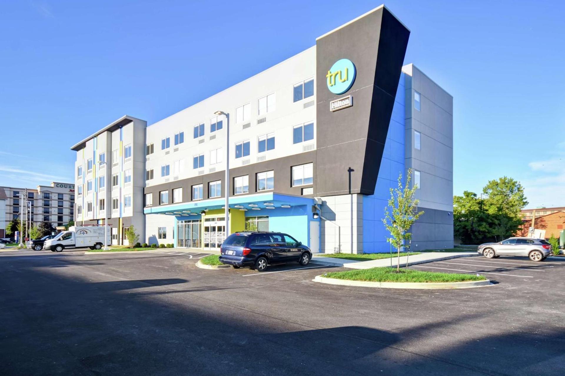 Tru By Hilton Louisville Airport photo 1