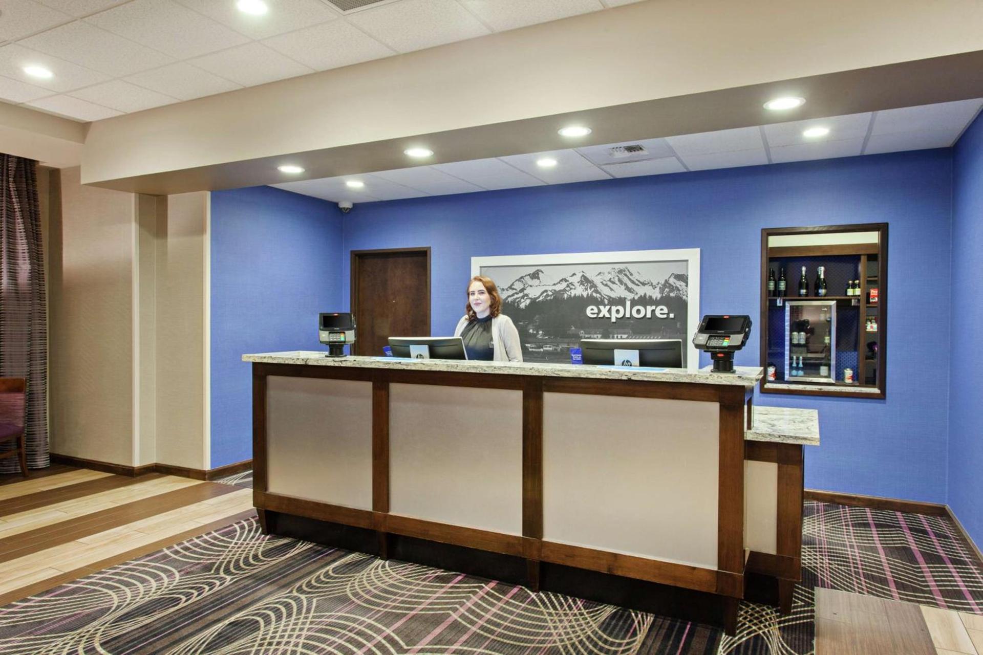 Hampton Inn Seattle/Everett Downtown photo 2