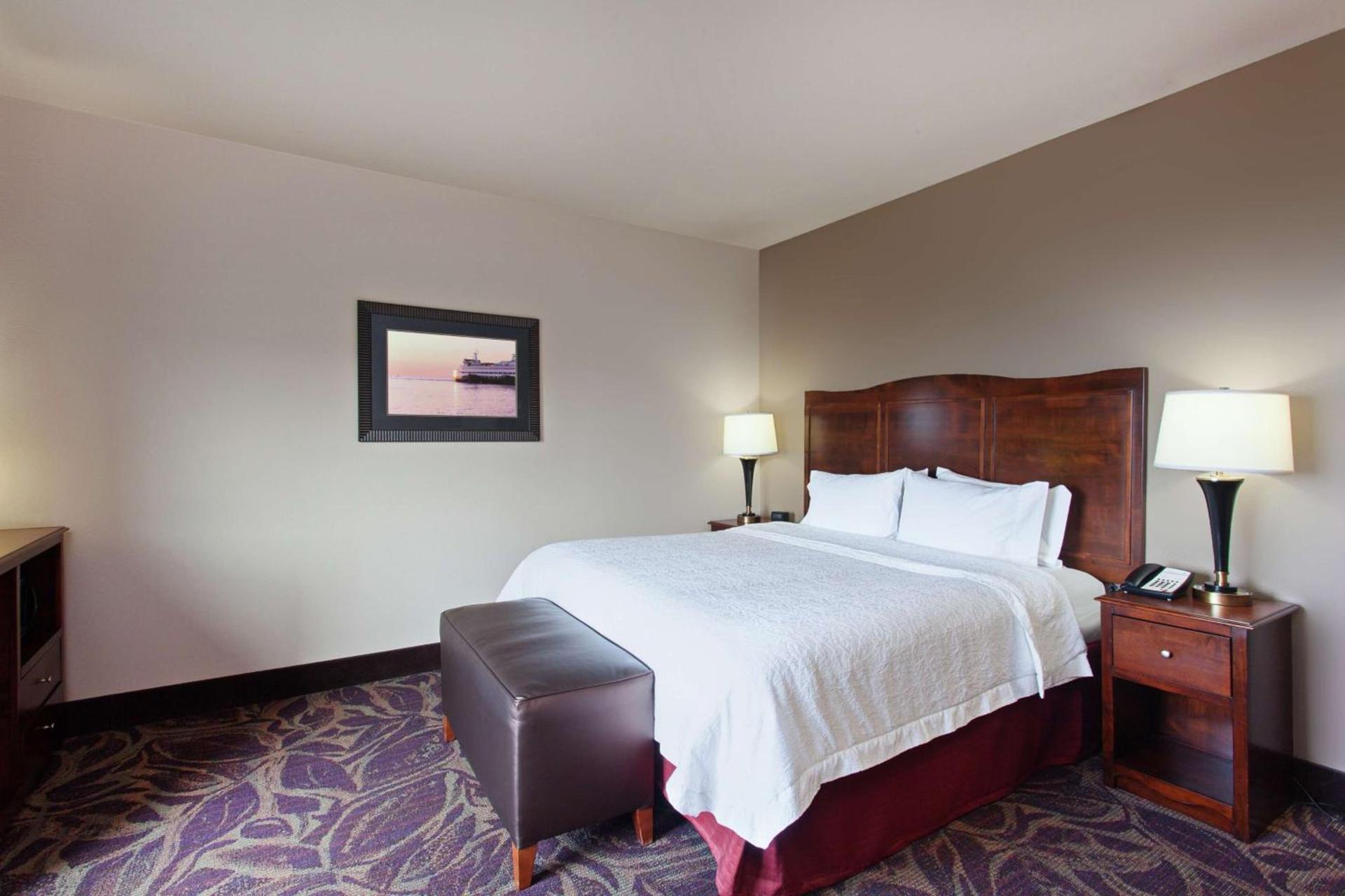 Hampton Inn Seattle/Everett Downtown photo 11
