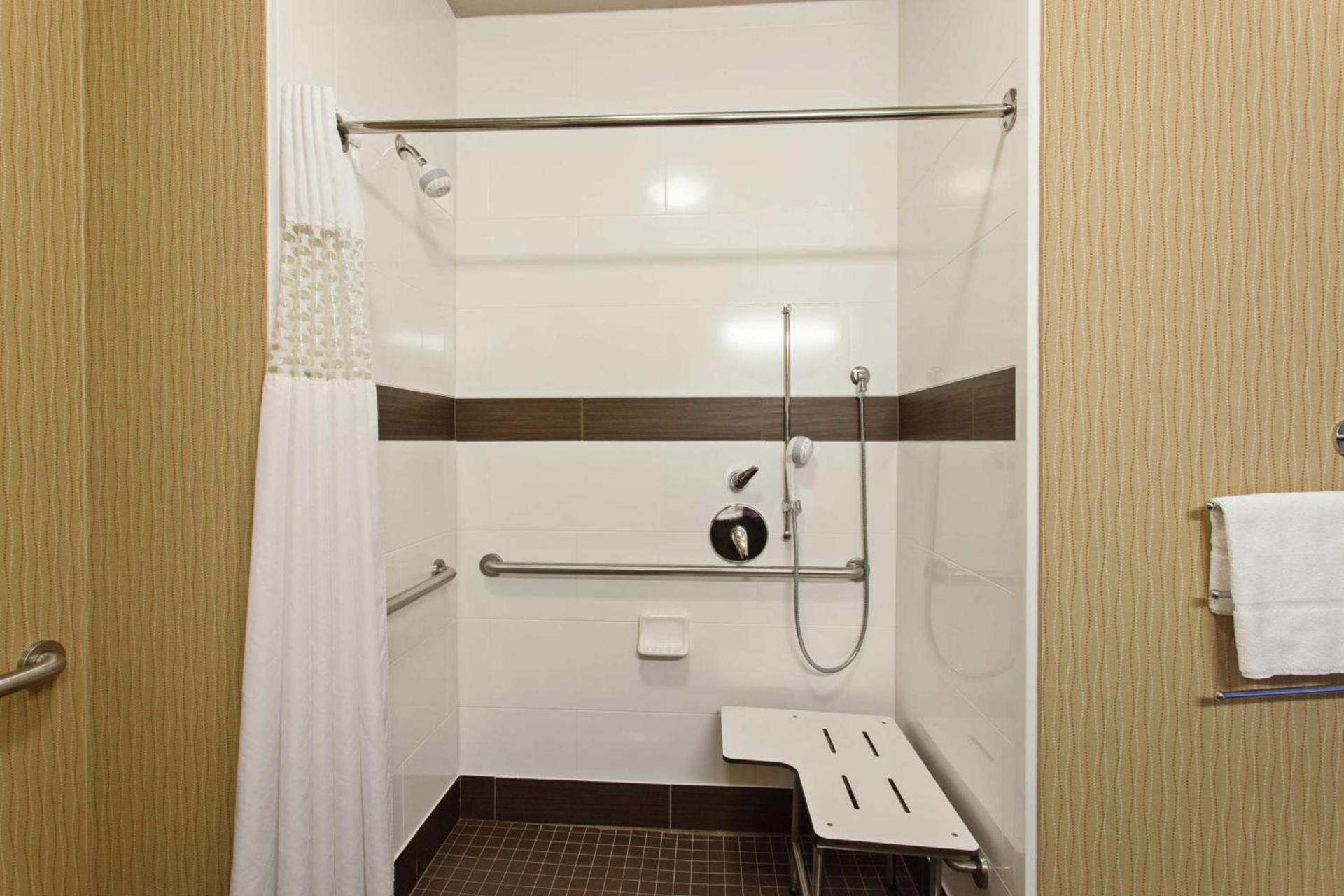 Hampton Inn Seattle/Everett Downtown photo 19
