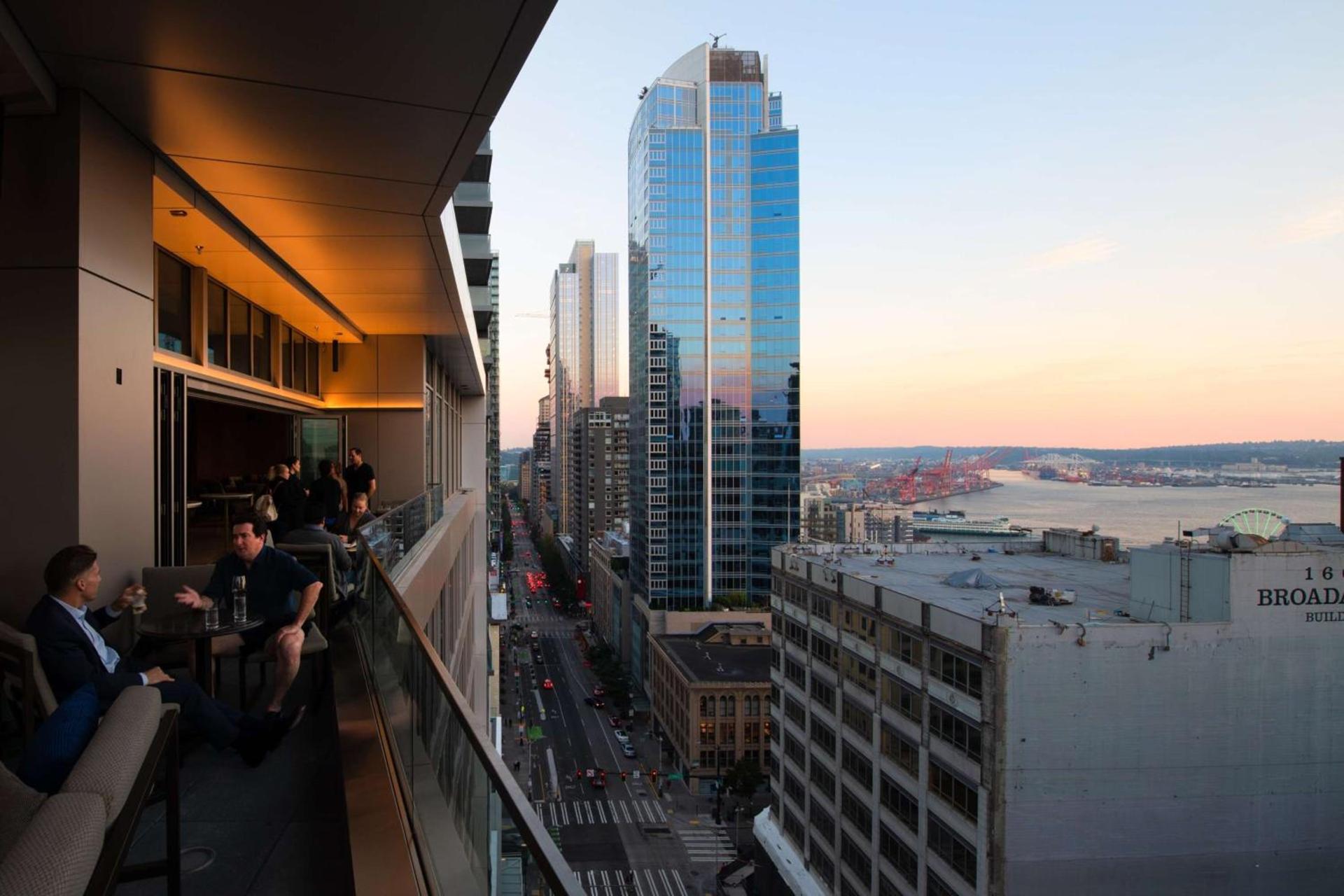 The Charter Hotel Seattle, Curio Collection By Hilton photo 11