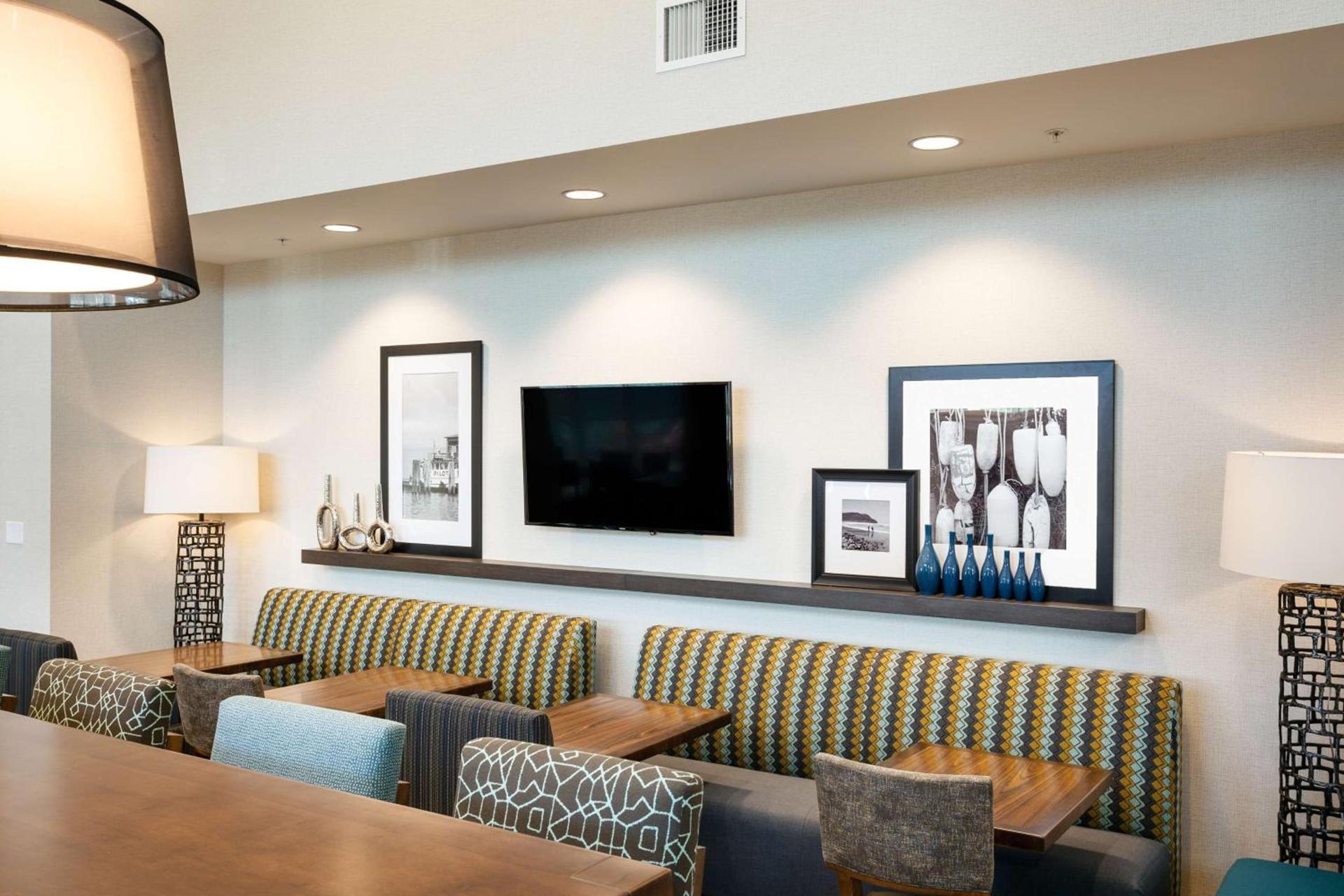 Hampton Inn & Suites by Hilton Seattle/Northgate photo 7
