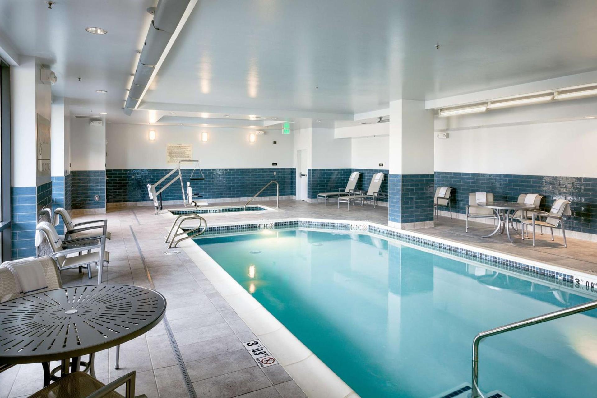 Hampton Inn & Suites by Hilton Seattle/Northgate photo 8