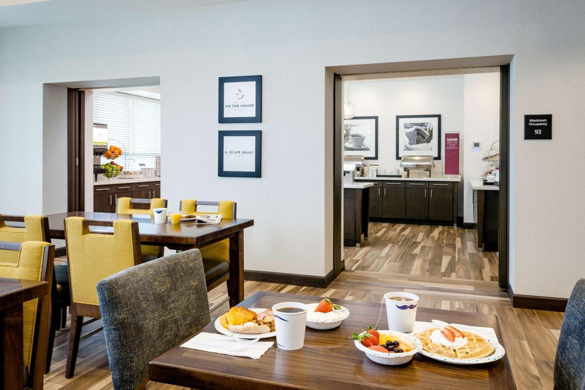 Hampton Inn & Suites by Hilton Seattle/Northgate photo 9