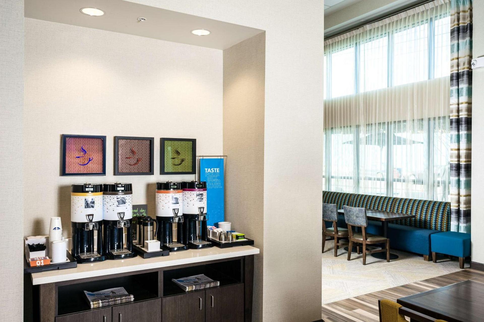 Hampton Inn & Suites by Hilton Seattle/Northgate photo 13