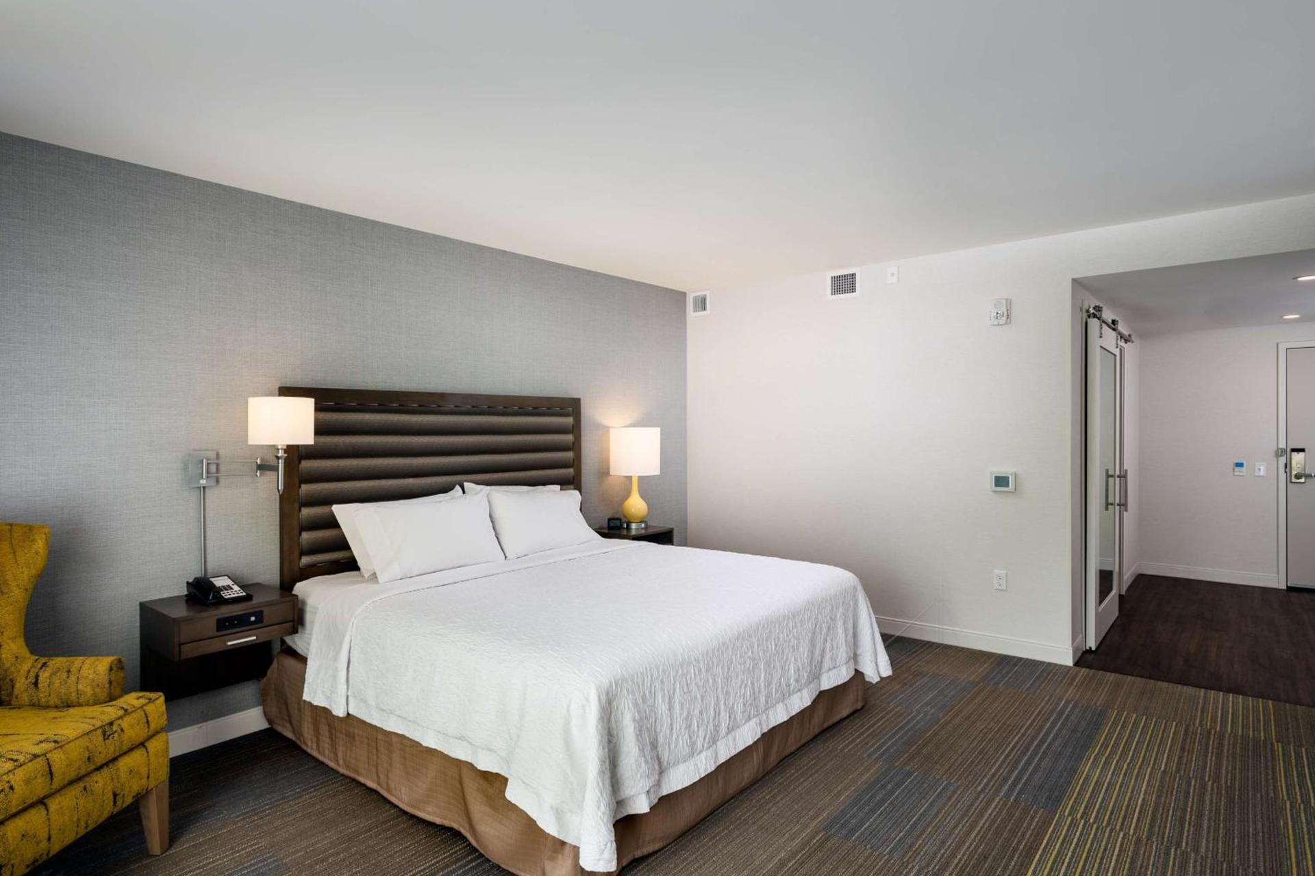 Hampton Inn & Suites by Hilton Seattle/Northgate photo 18