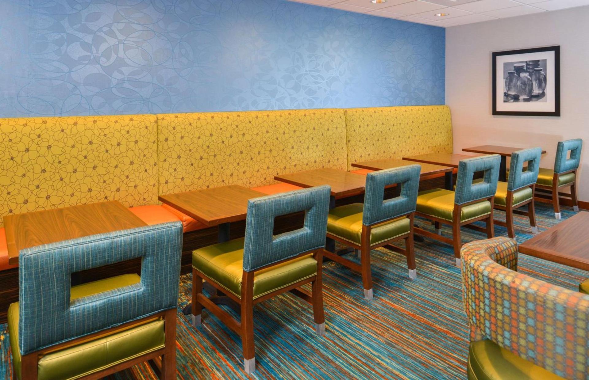 Hampton Inn Seattle Airport photo 14