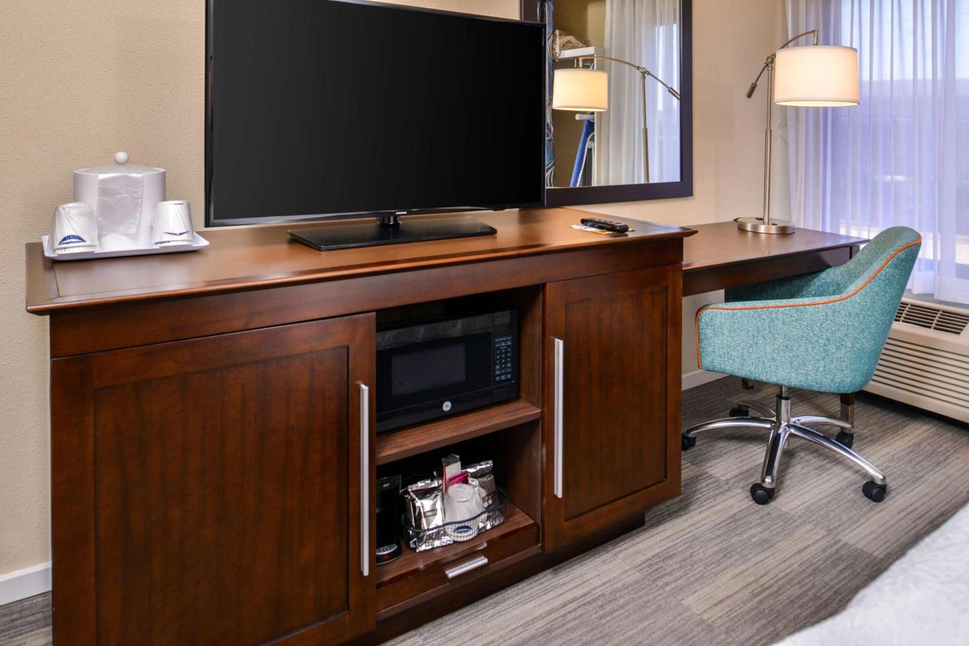 Hampton Inn Seattle Airport photo 34