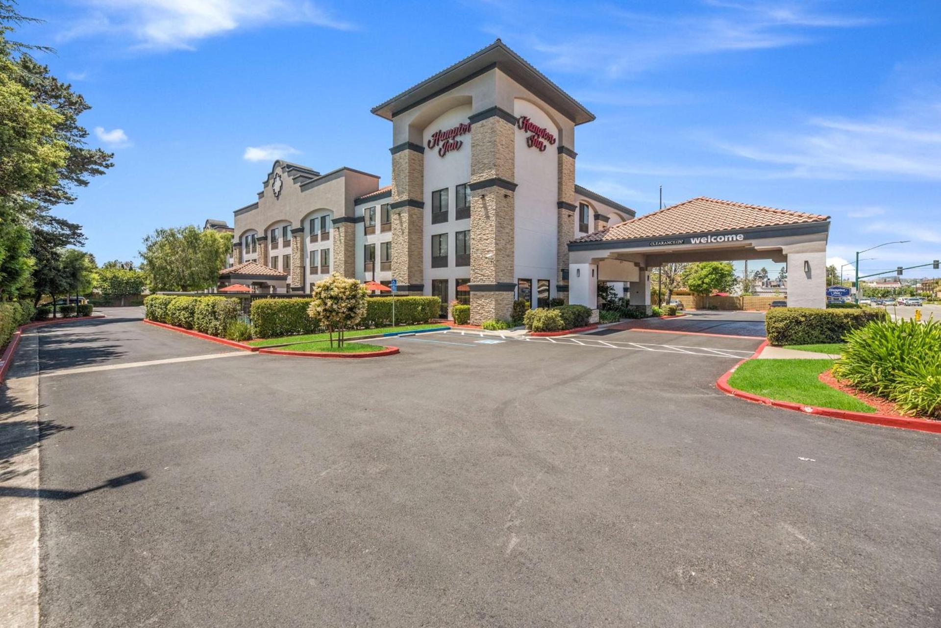 Hampton Inn Oakland-Hayward photo 3