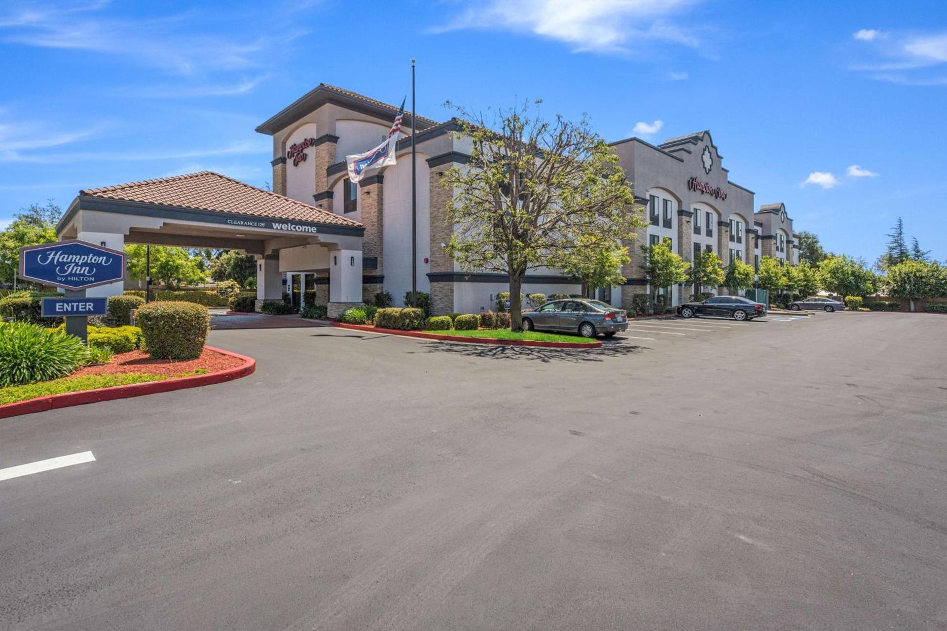 Hampton Inn Oakland-Hayward photo 4