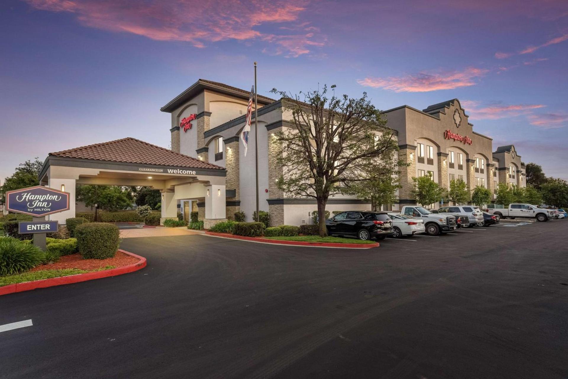 Hampton Inn Oakland-Hayward photo 7