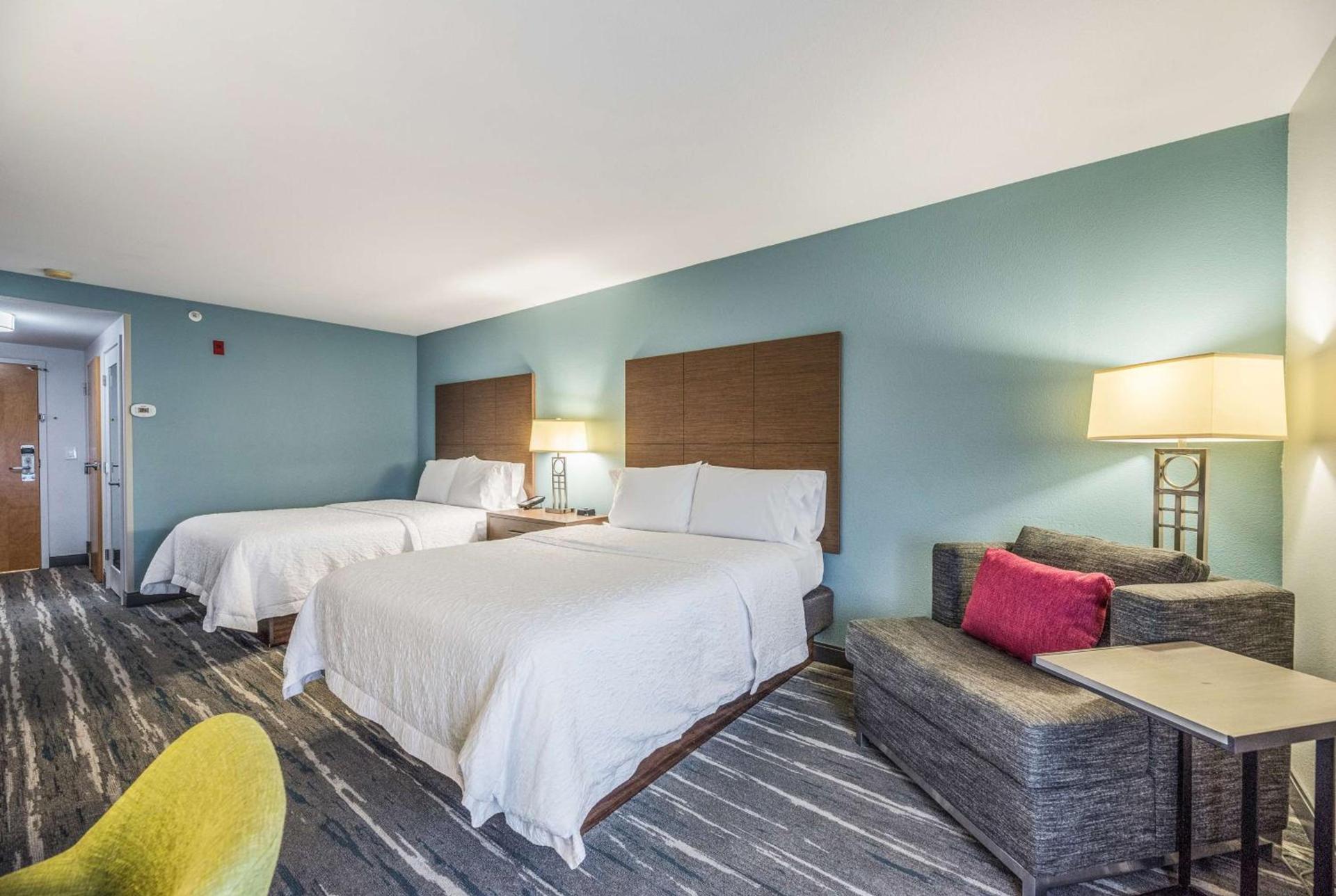 Hampton Inn Oakland-Hayward photo 22