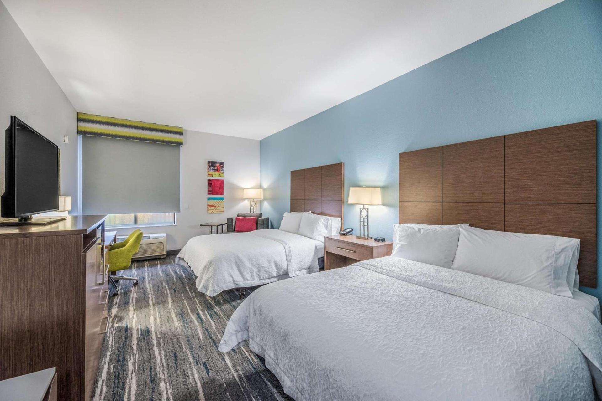 Hampton Inn Oakland-Hayward photo 27