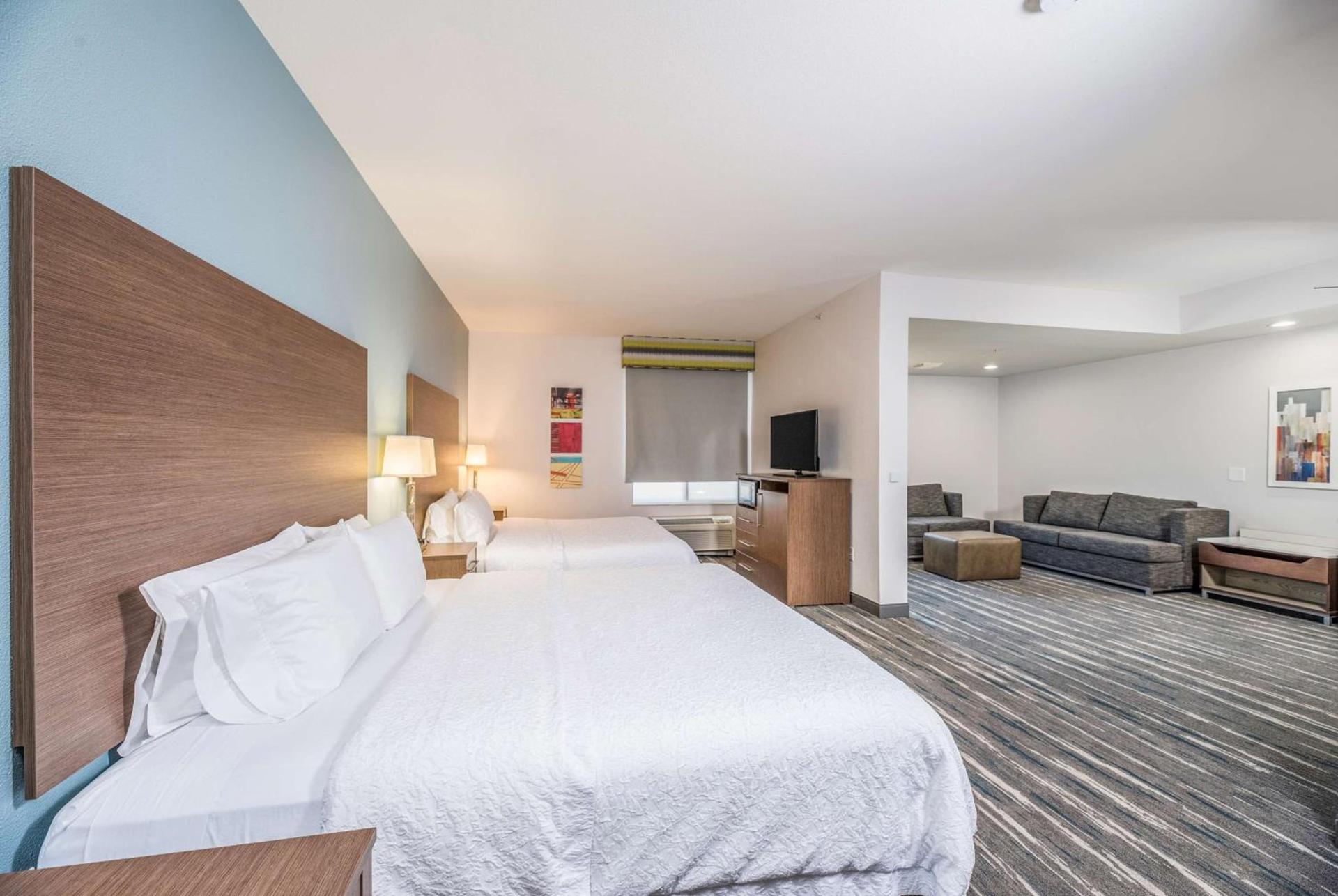 Hampton Inn Oakland-Hayward photo 31