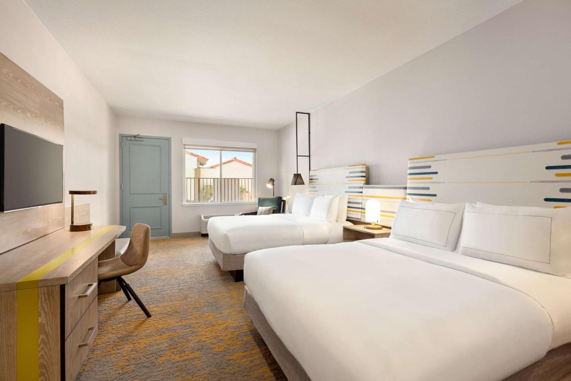 DoubleTree by Hilton Campbell - Pruneyard Plaza photo 27