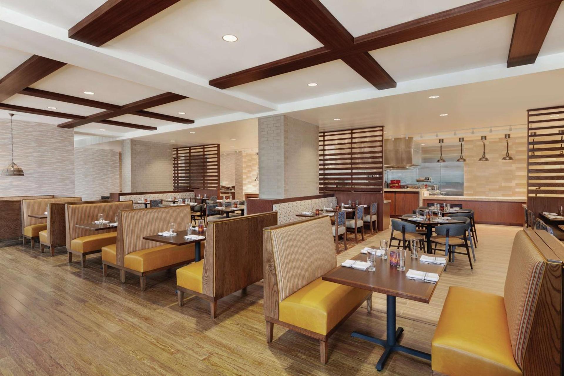 Embassy Suites By Hilton South Jordan Salt Lake City photo 10