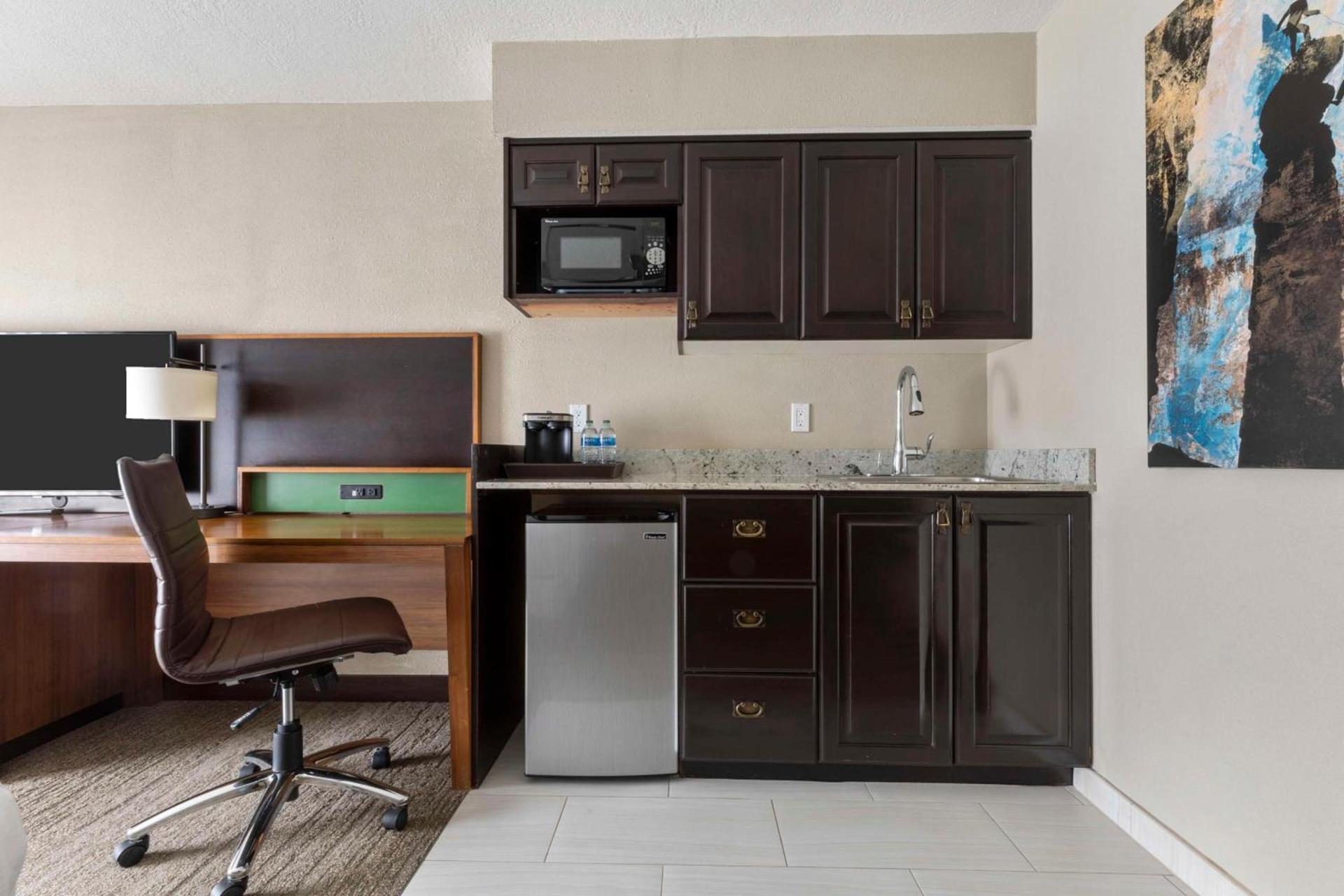 DoubleTree by Hilton Hotel Park City - The Yarrow photo 31