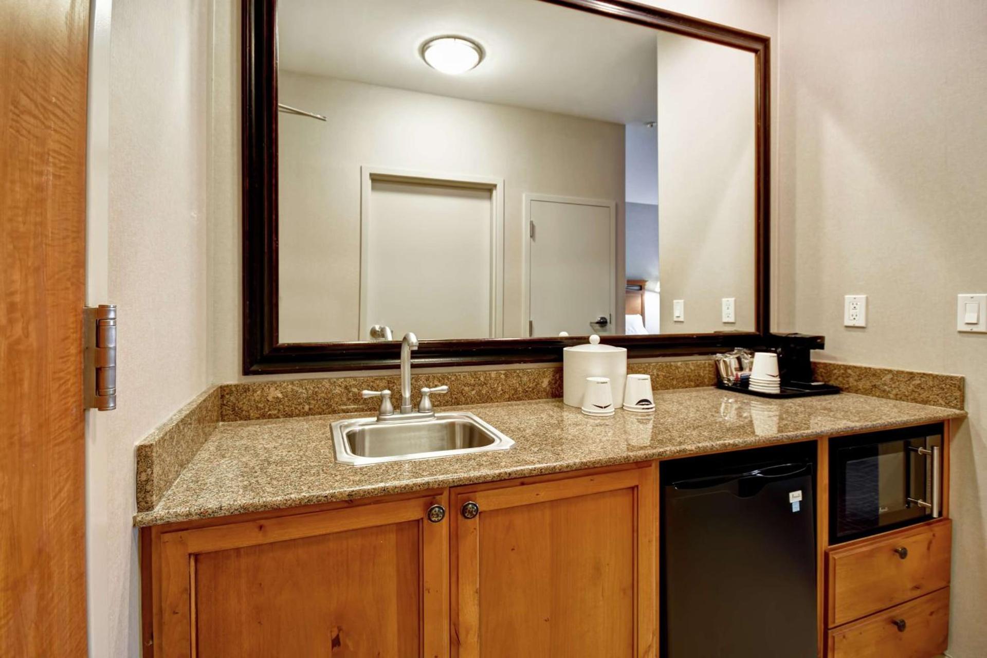 Hampton Inn & Suites Salt Lake City-West Jordan photo 42