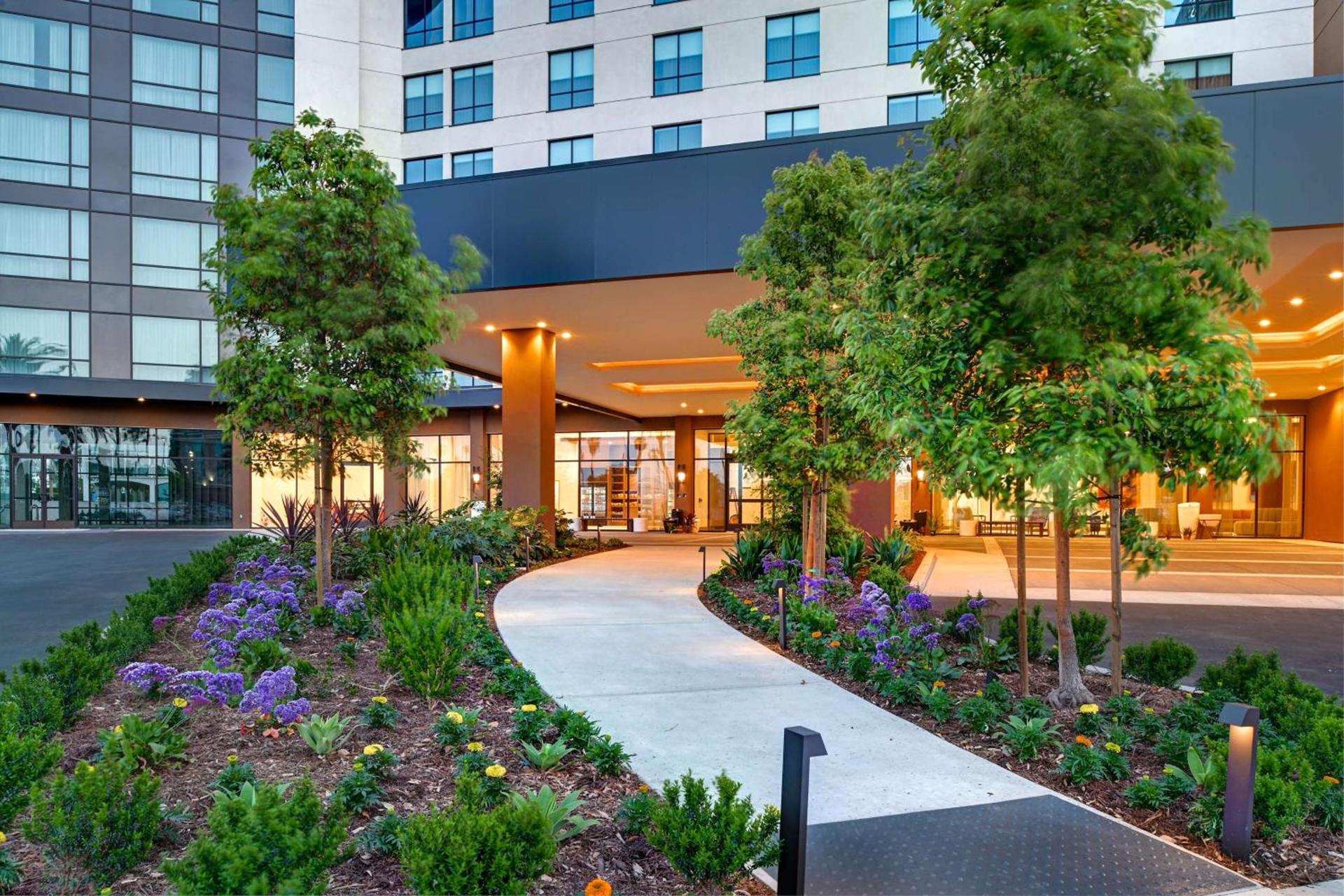 Home2 Suites By Hilton Anaheim Resort photo 3