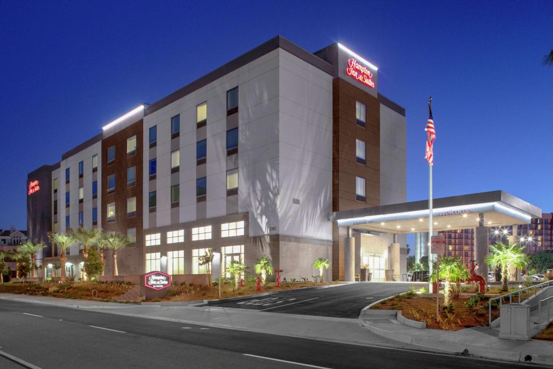 Hampton Inn & Suites Irvine/Orange County Airport photo 2