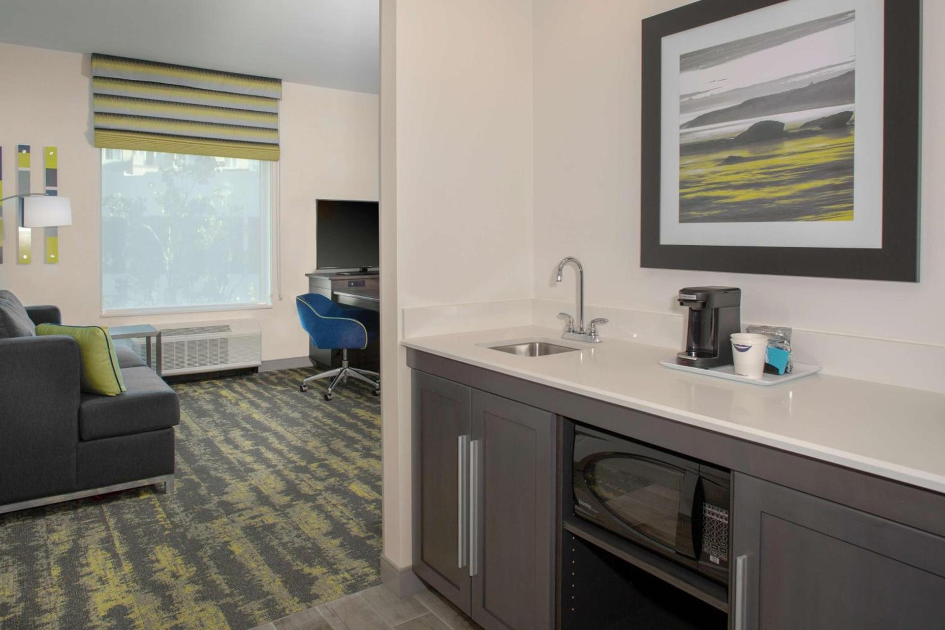 Hampton Inn & Suites Irvine/Orange County Airport photo 15