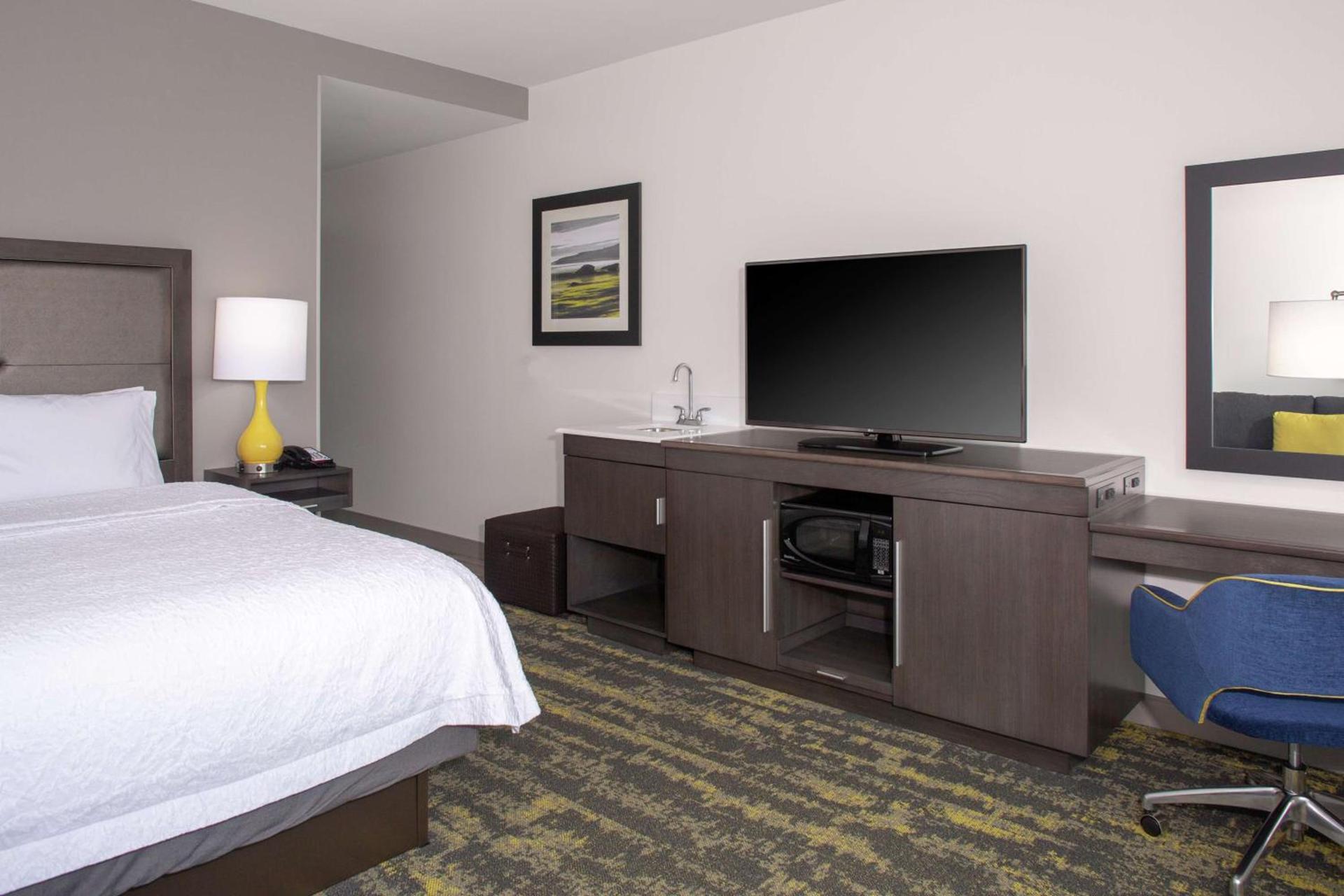 Hampton Inn & Suites Irvine/Orange County Airport photo 16