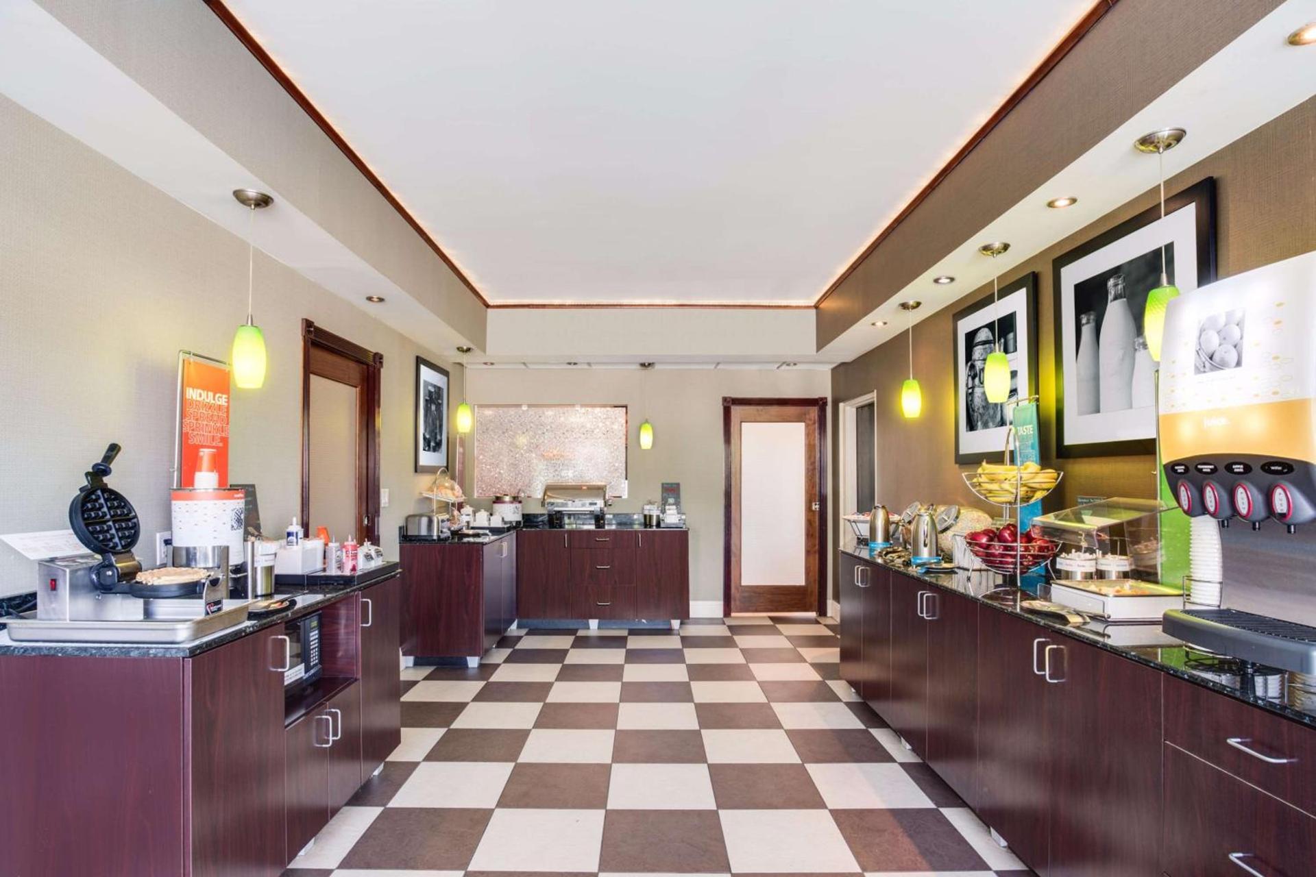 Hampton Inn Somerset photo 6