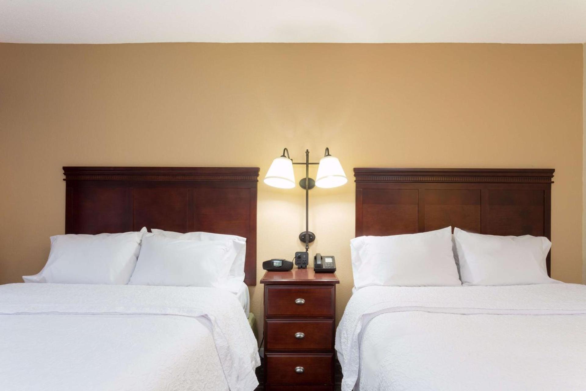 Hampton Inn Somerset photo 19
