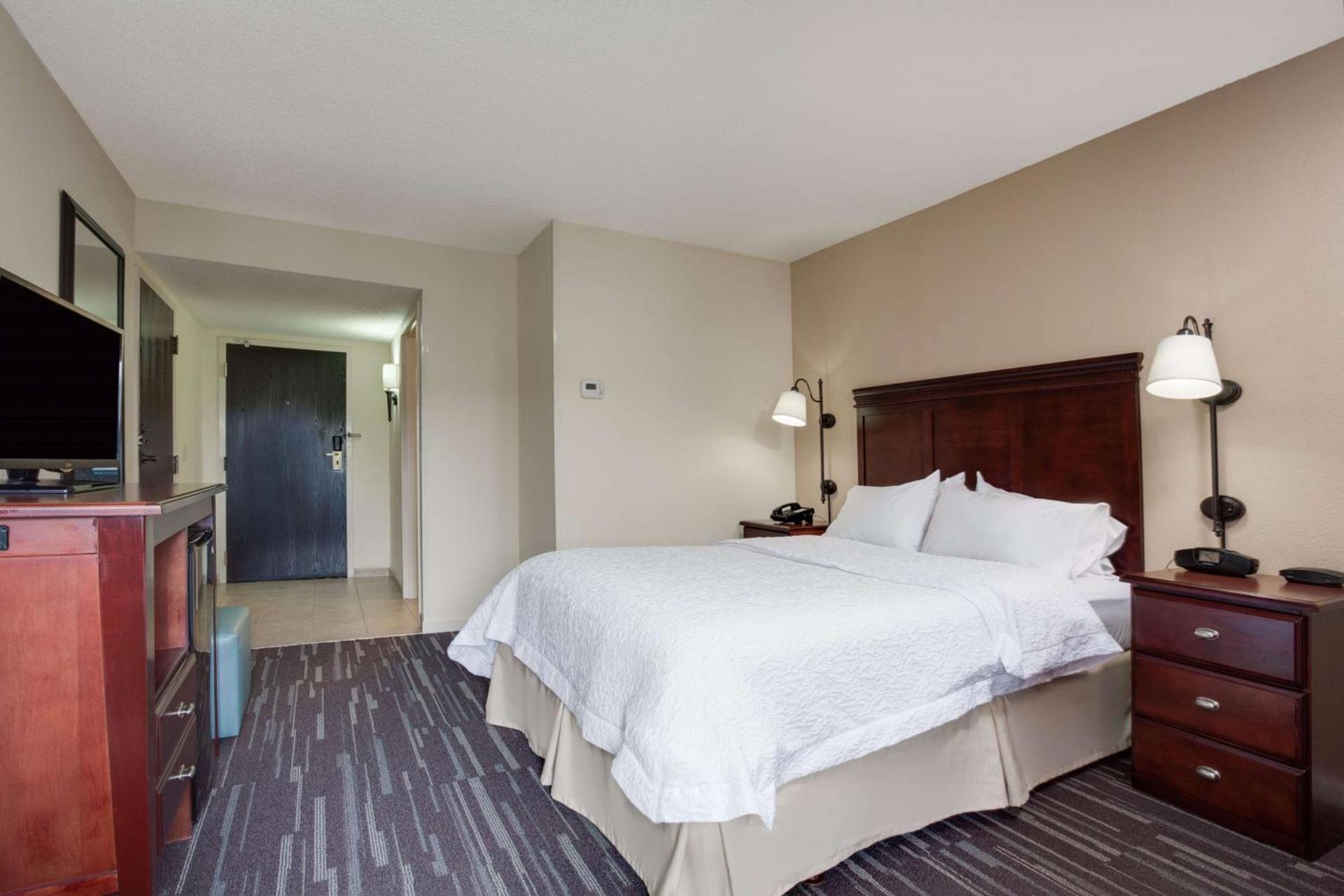 Hampton Inn Somerset photo 21