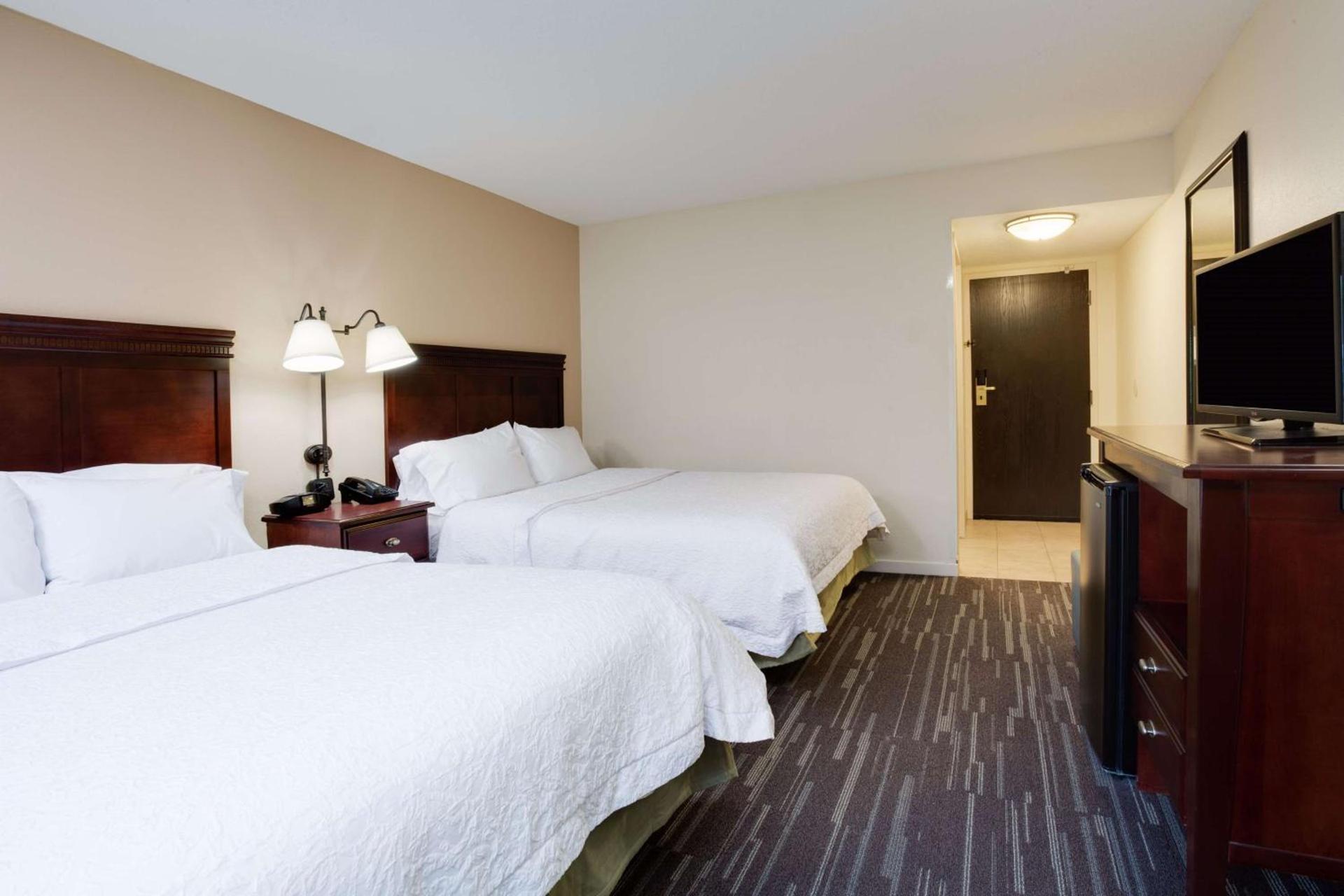 Hampton Inn Somerset photo 18