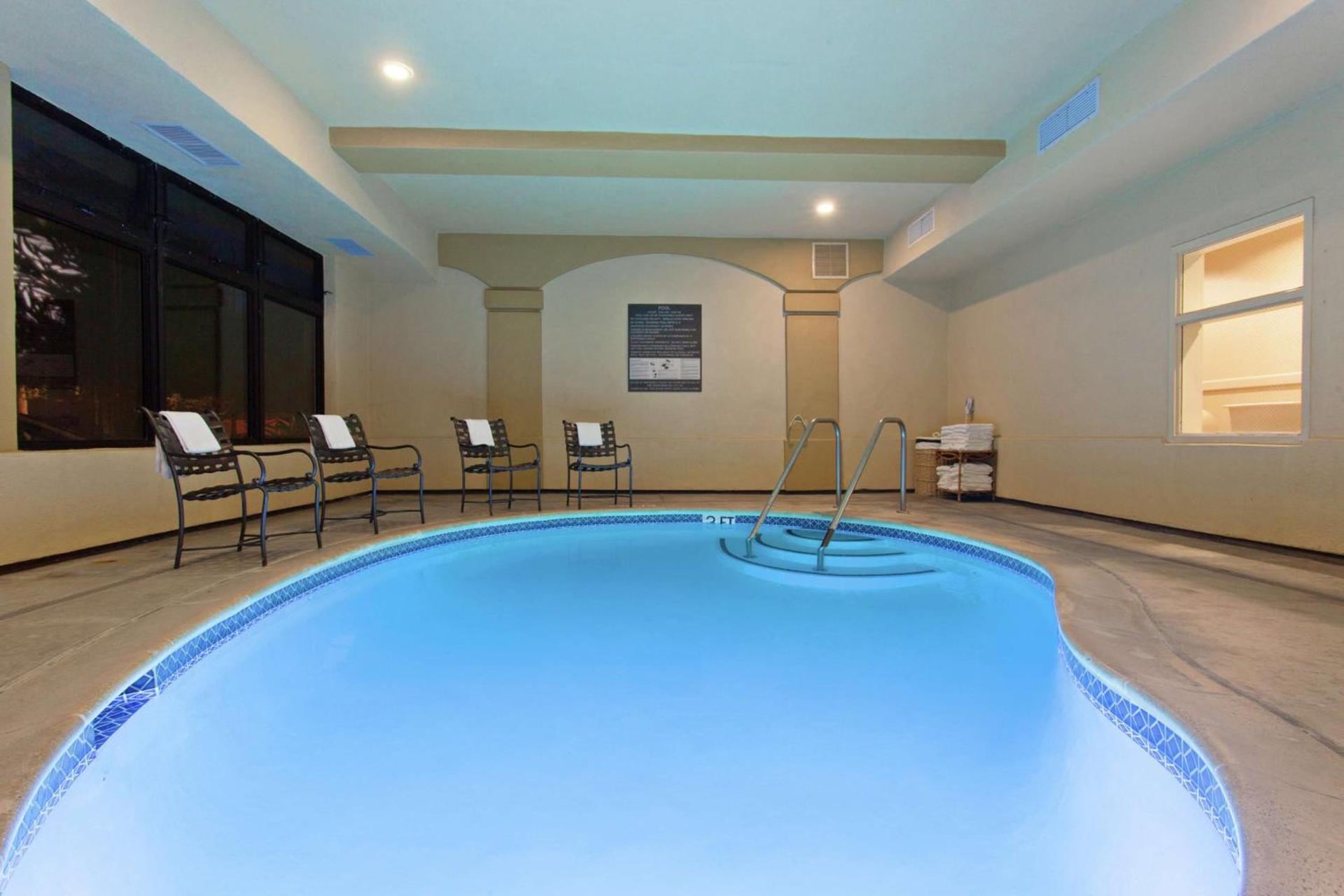 Hampton Inn Santa Cruz photo 8