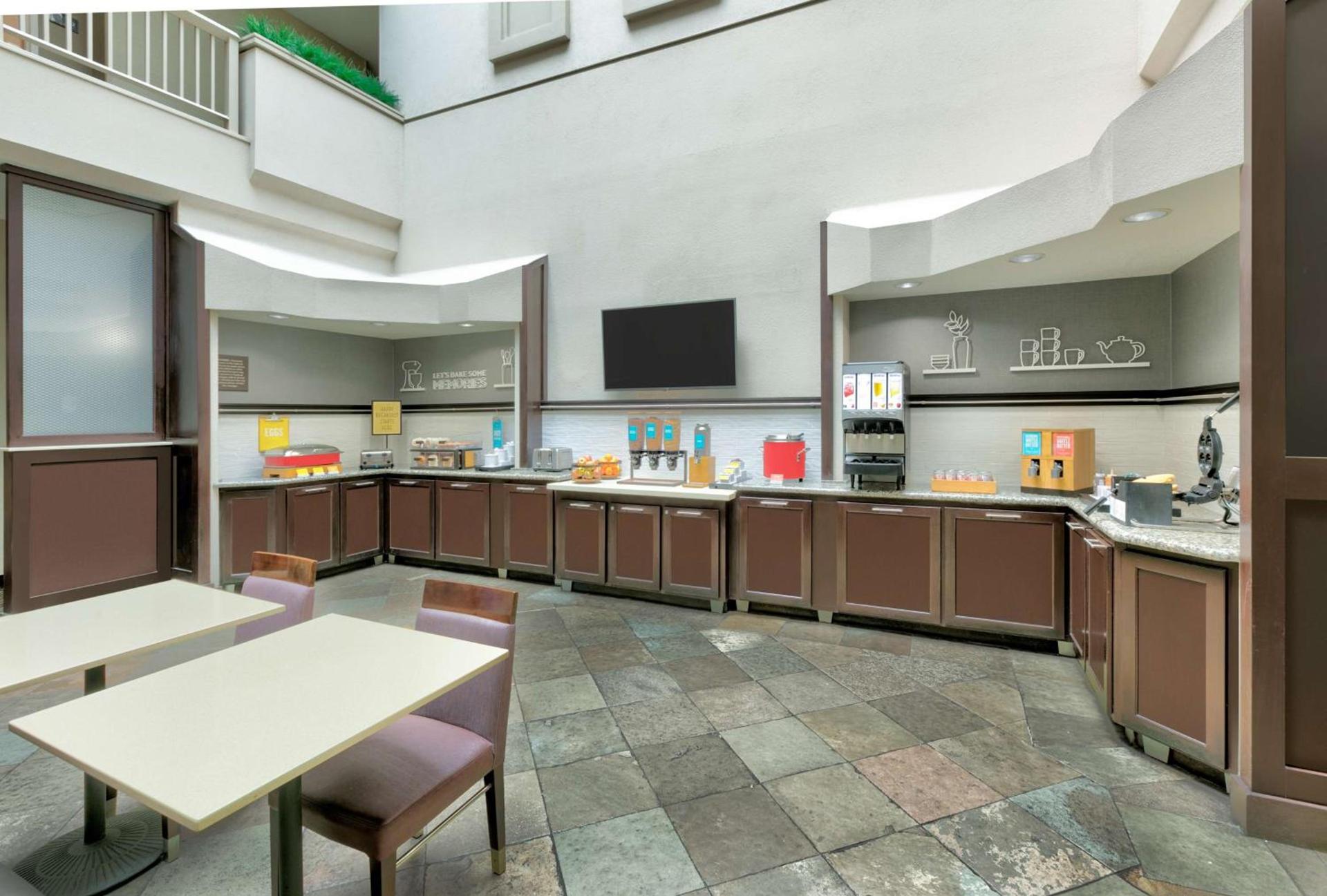 Hampton Inn Santa Cruz photo 10