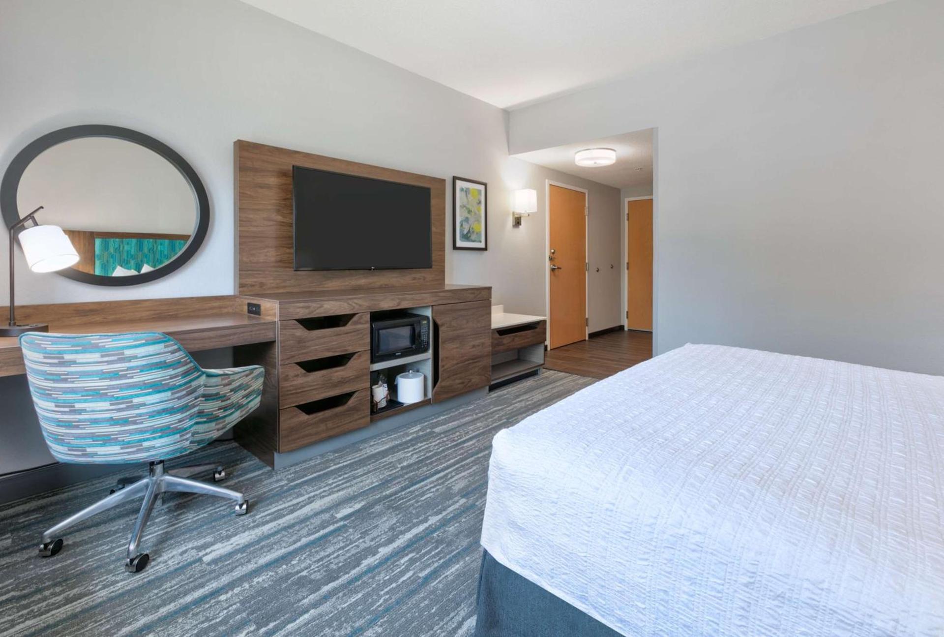 Hampton Inn Santa Cruz photo 18