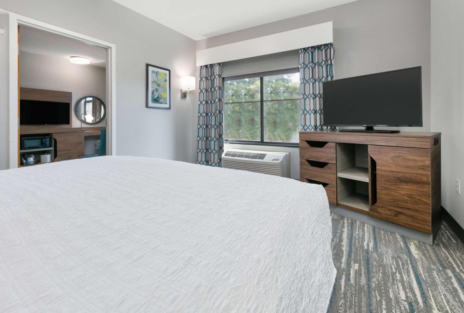 Hampton Inn Santa Cruz photo 26