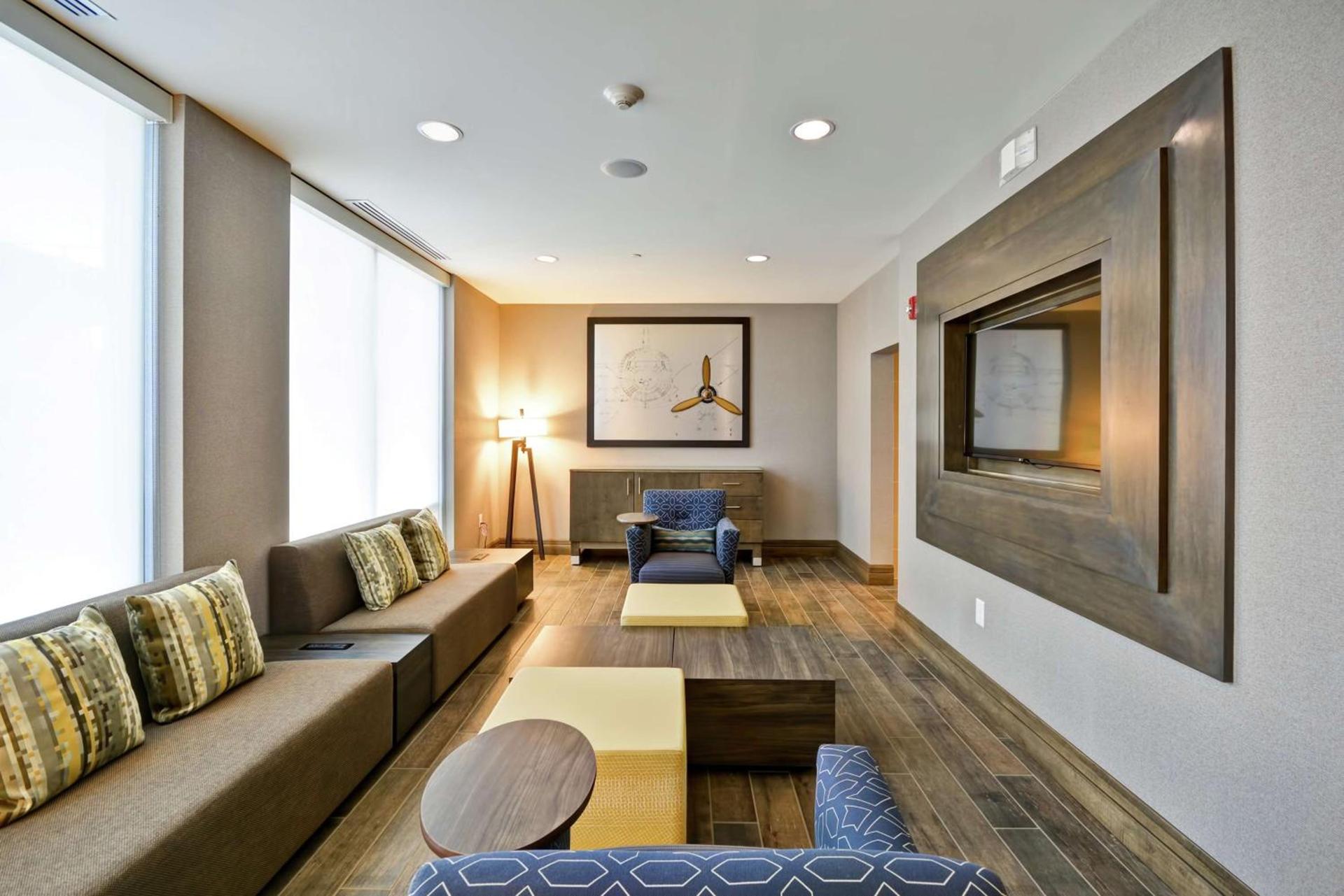 Home2 Suites By Hilton St. Simons Island photo 11