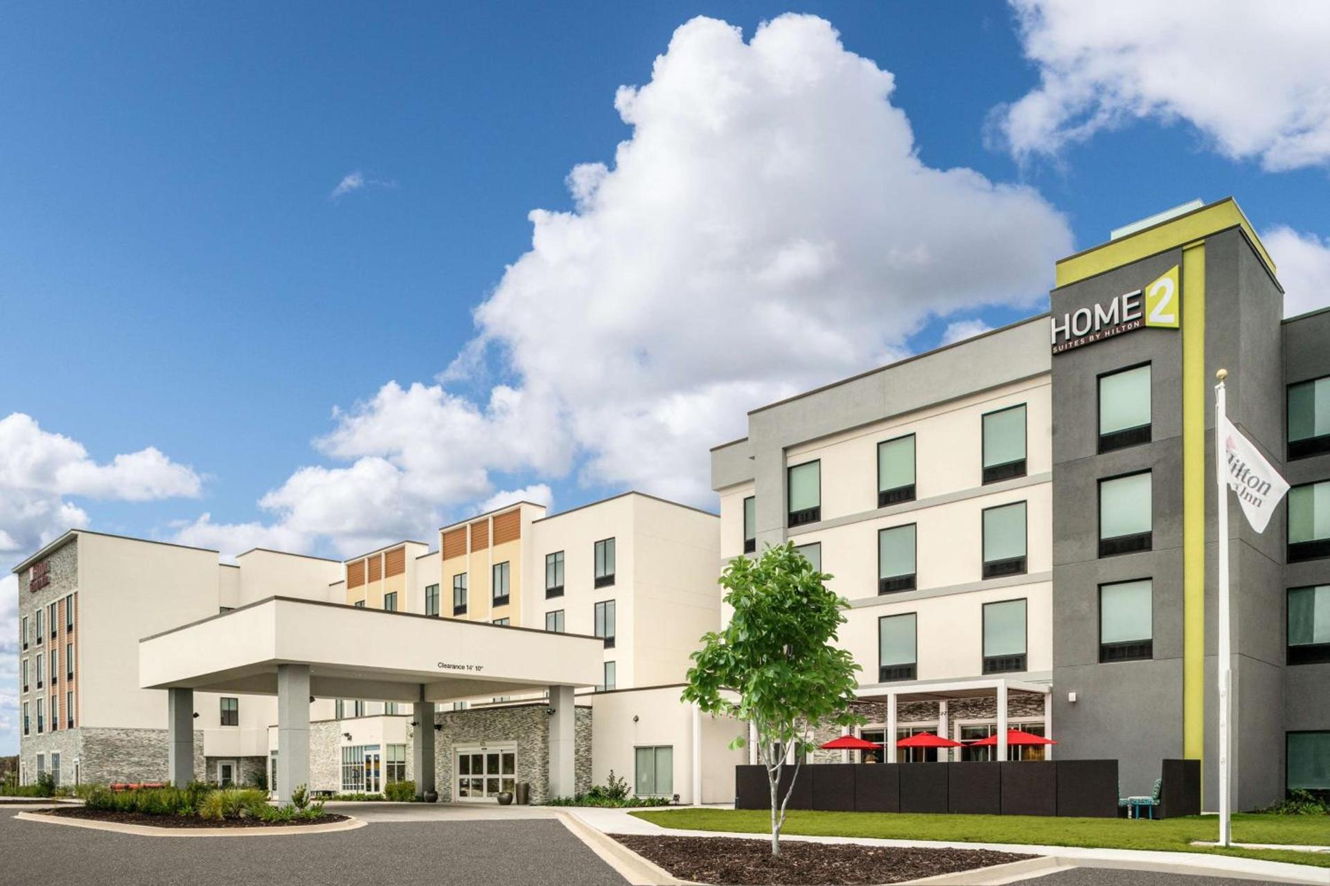 Home2 Suites By Hilton Brunswick — hotel in Brunswick