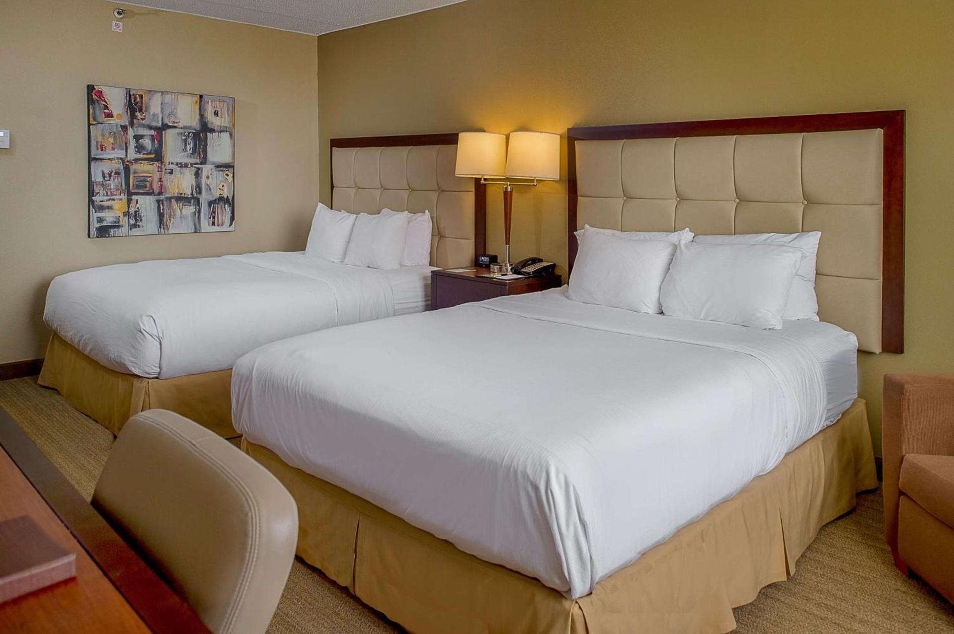 DoubleTree by Hilton St. Louis at Westport photo 29
