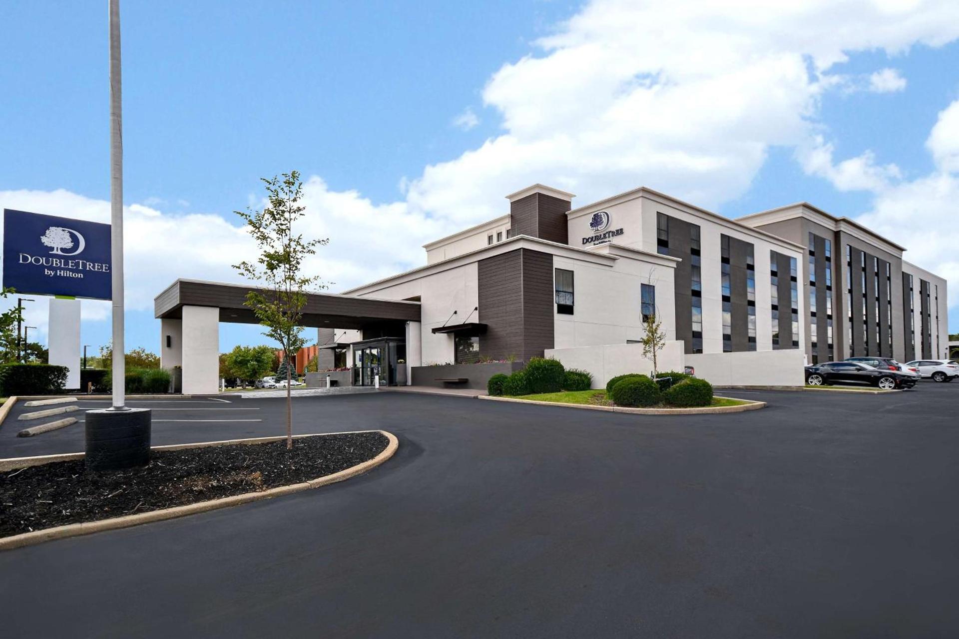 DoubleTree by Hilton St. Louis Airport, MO — hotel in Woodson Terrace