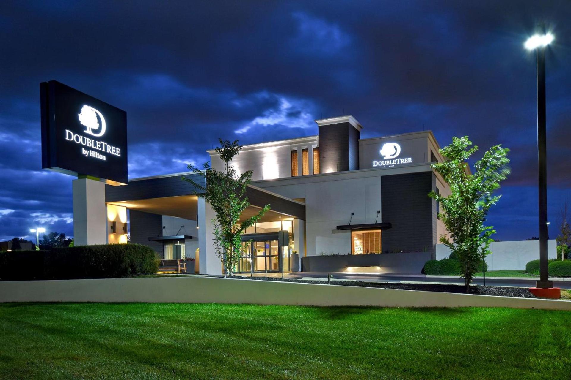 DoubleTree by Hilton St. Louis Airport, MO photo 2