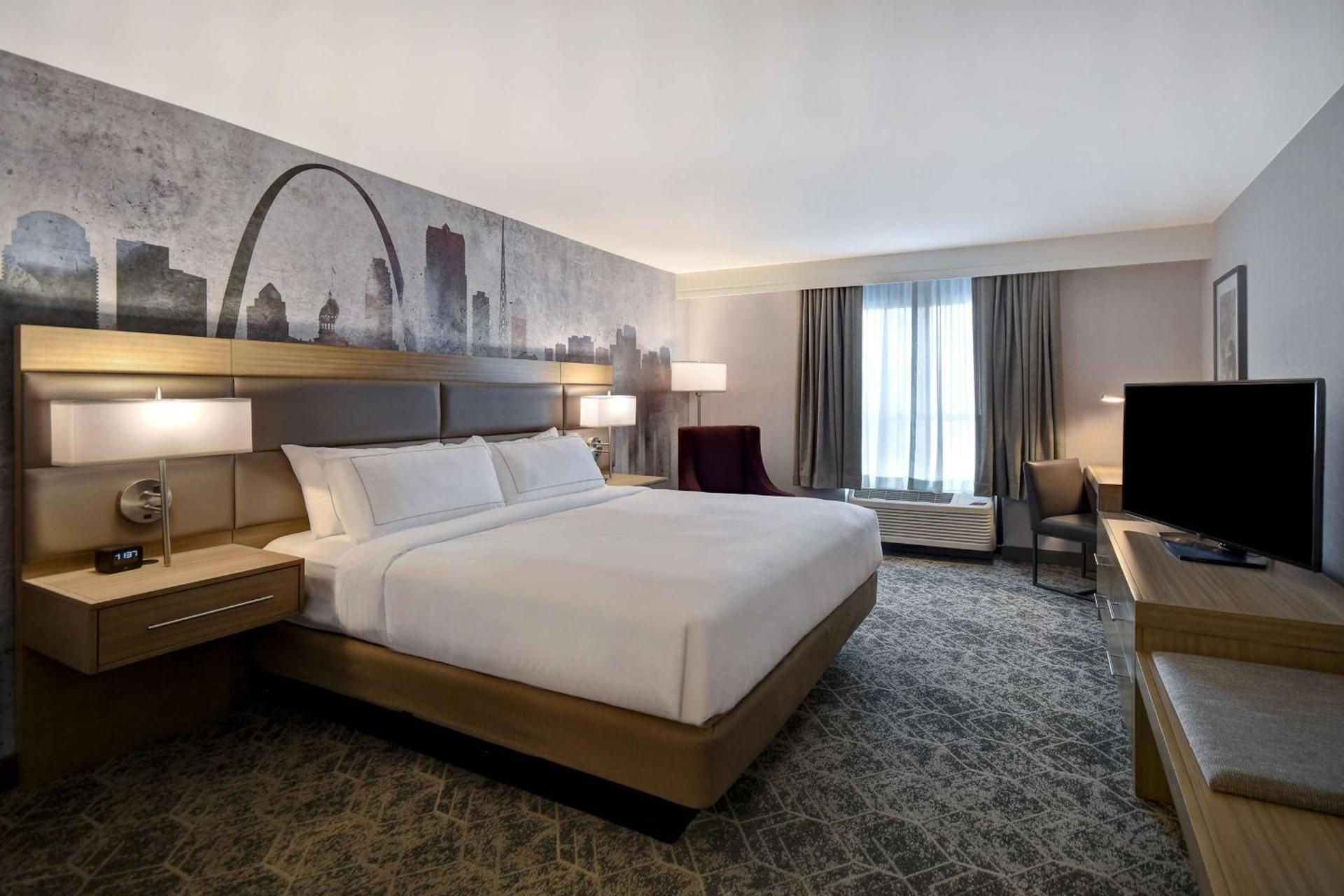 DoubleTree by Hilton St. Louis Airport, MO photo 28