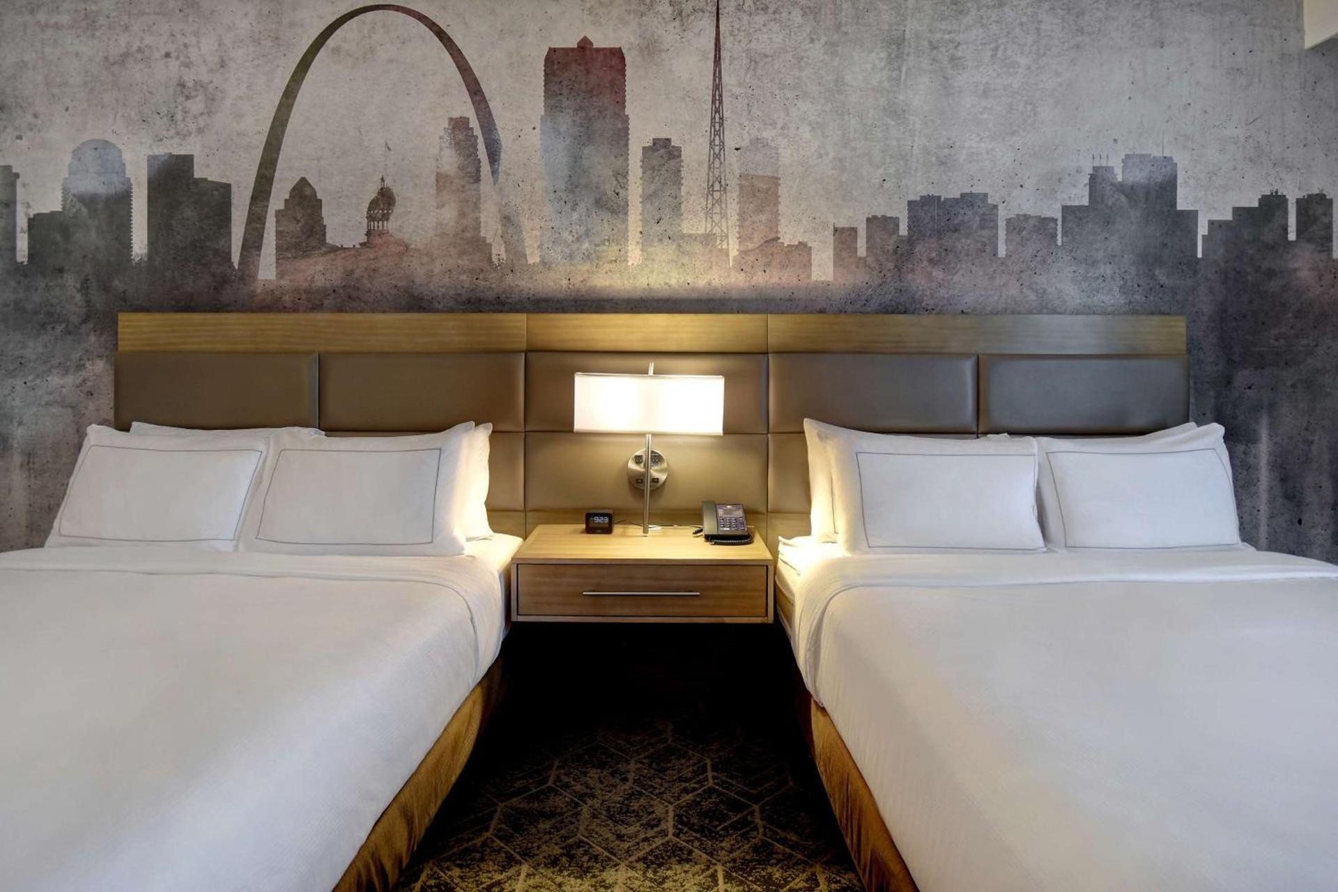 DoubleTree by Hilton St. Louis Airport, MO photo 43