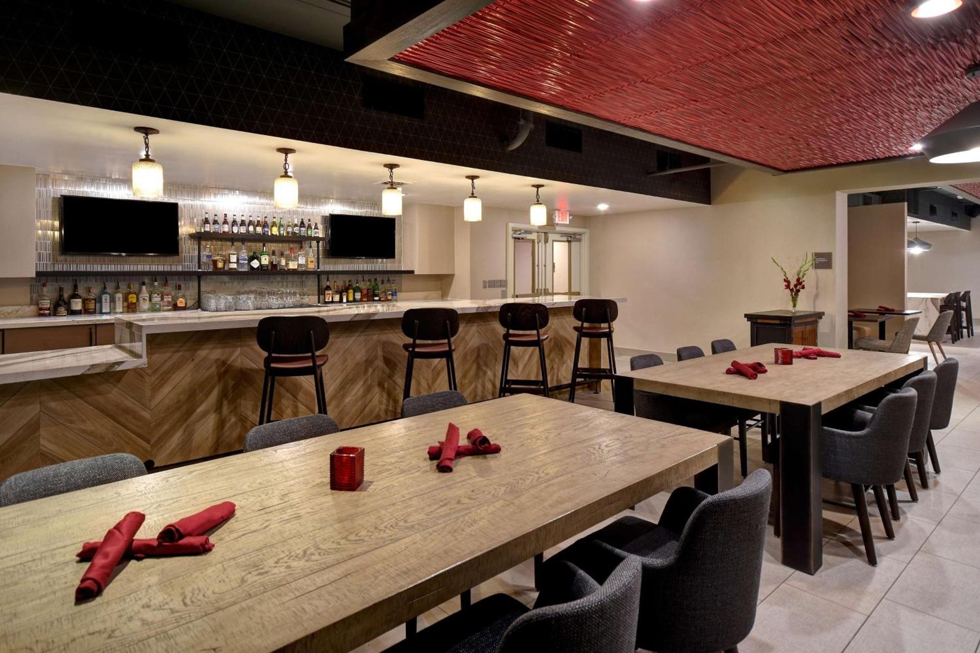 DoubleTree by Hilton St. Louis Airport, MO photo 60