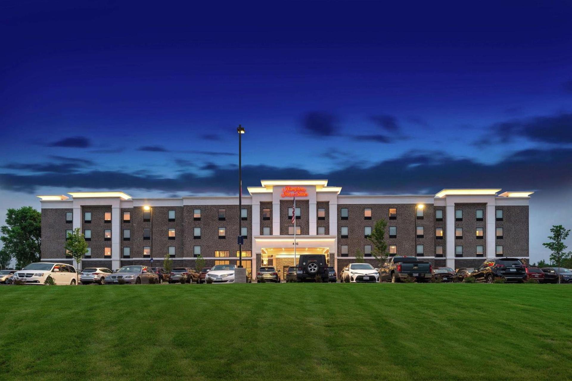 Hampton Inn & Suites Saint Paul Oakdale Woodbury photo 3