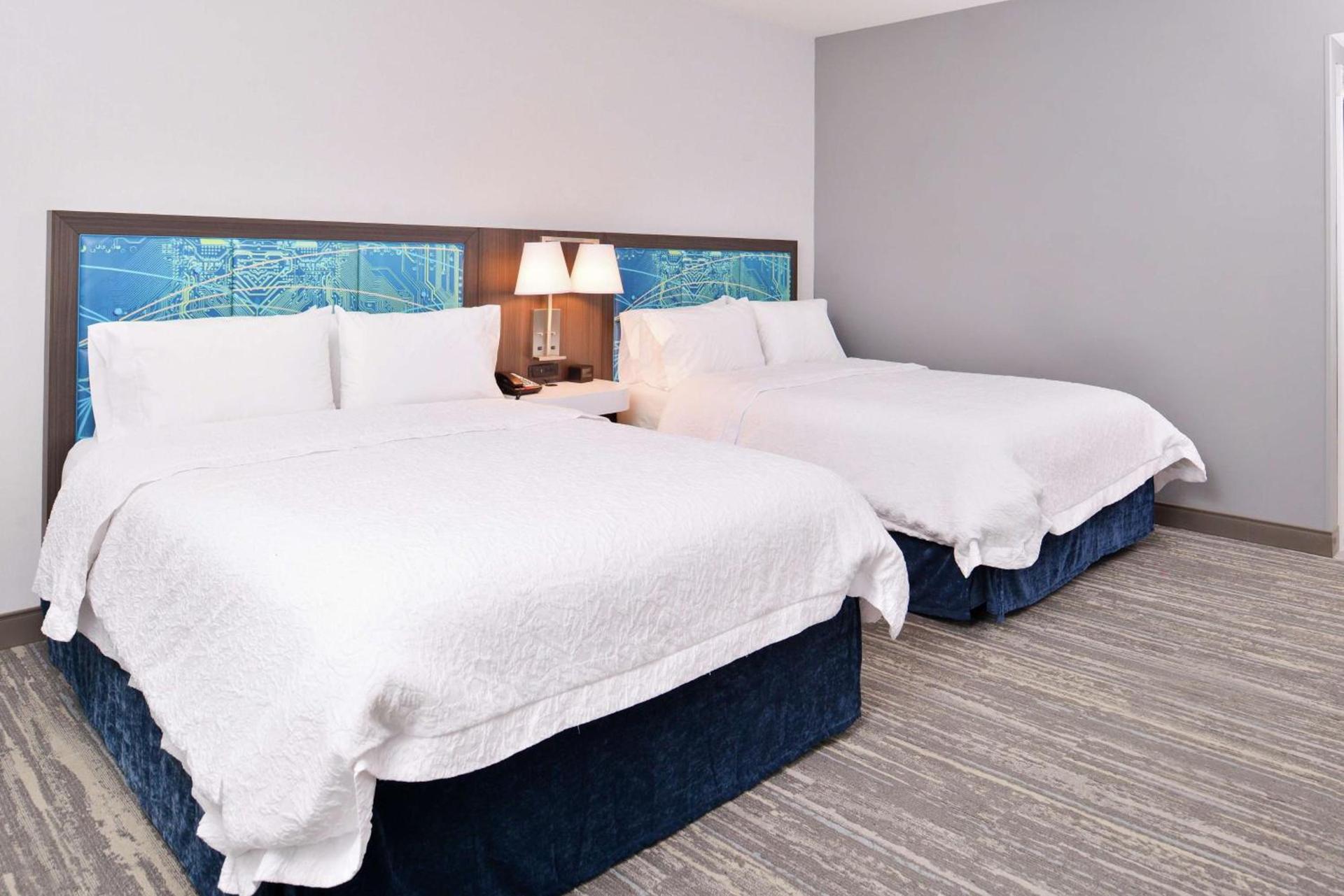 Hampton Inn & Suites Saint Paul Oakdale Woodbury photo 15
